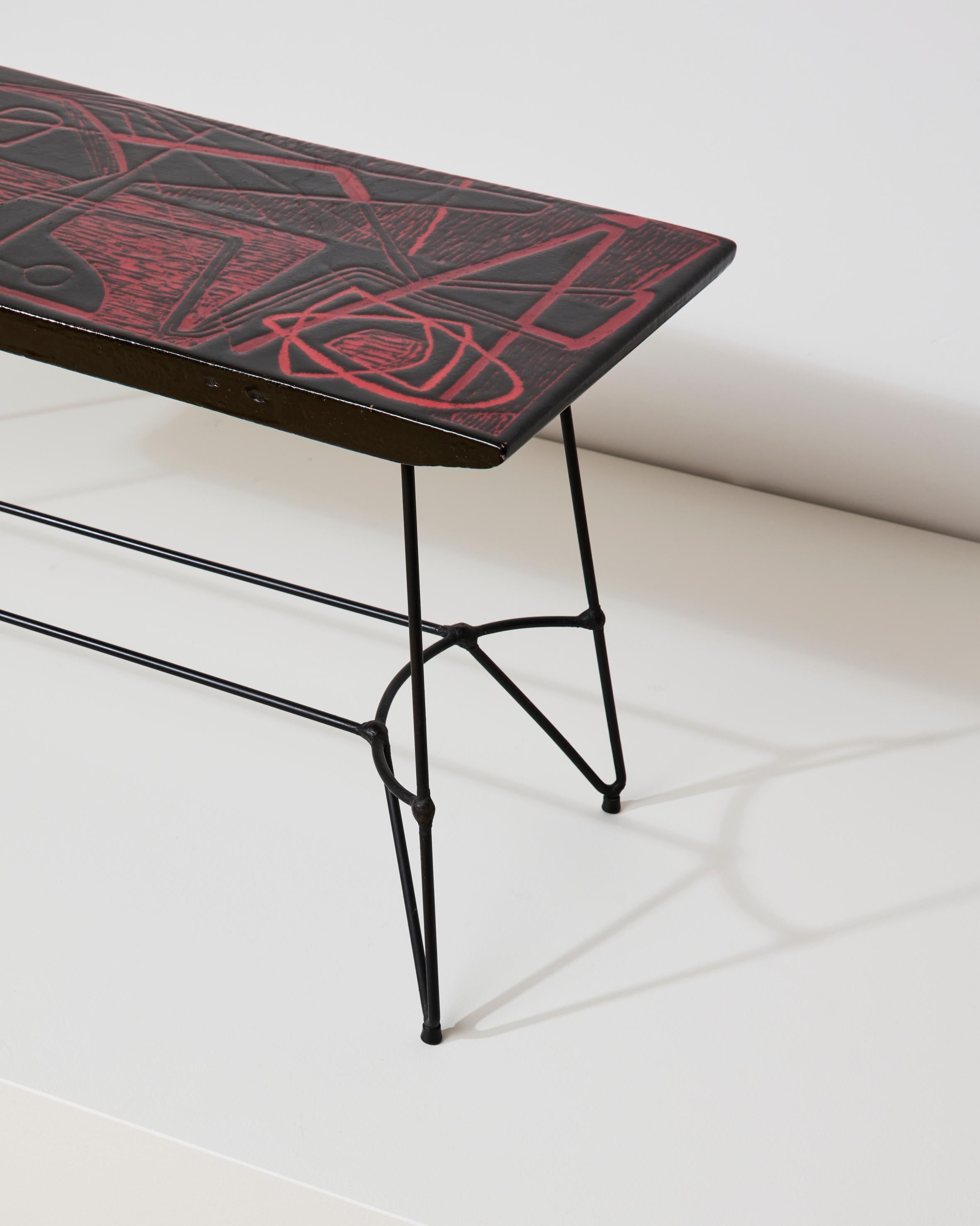Mid-Century moderno Tavolino scultura con piano in ceramica, realizzato da Victor Cerrato, Italia. in vendita