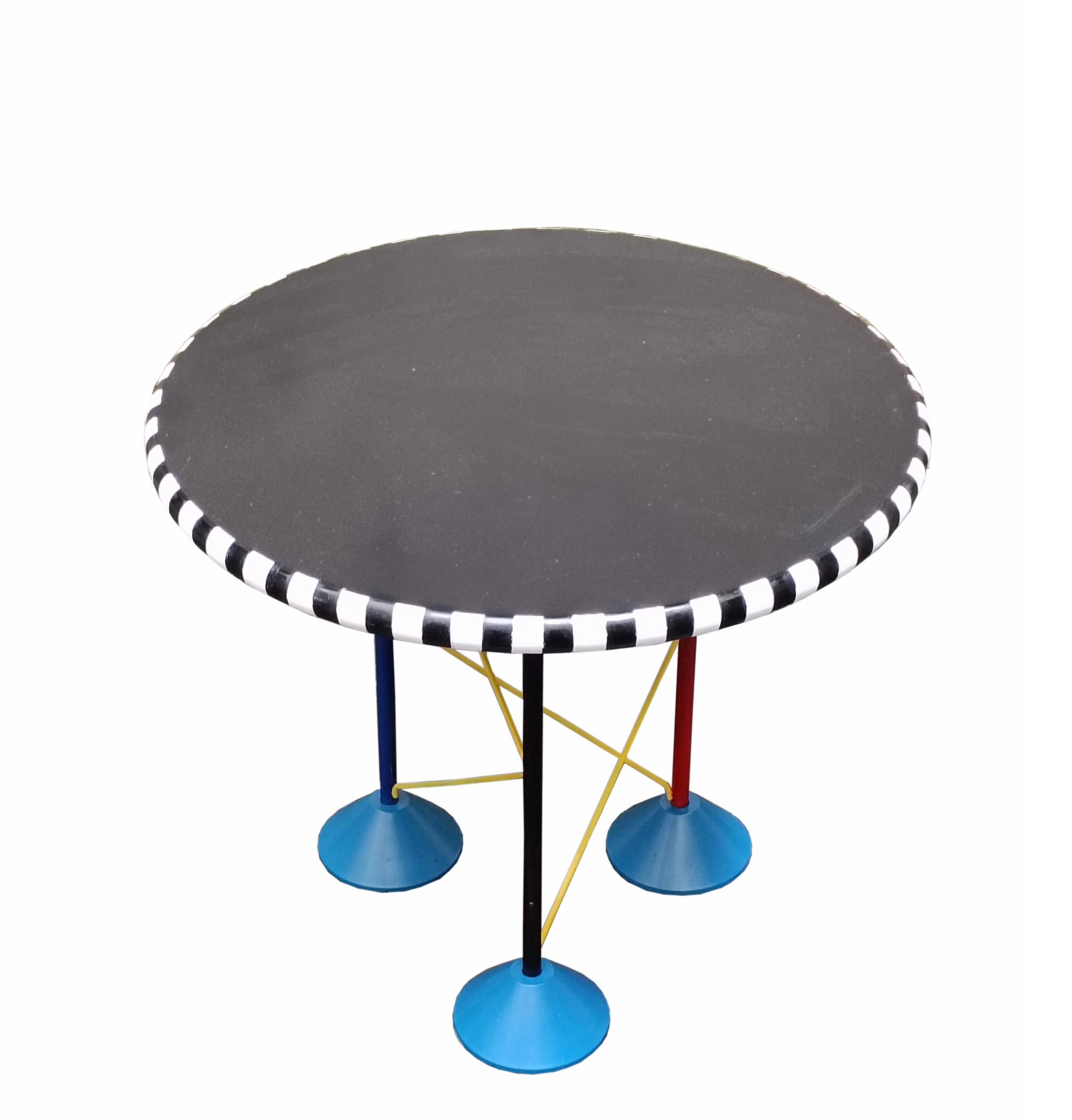 Italian Memphis Style Round Coffee Table, Italy 1980s