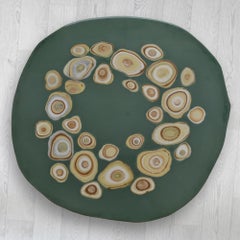 Tavolino Moderno Verde Riflessi Oro Intarsiato a Mano in Italia da Cupioli