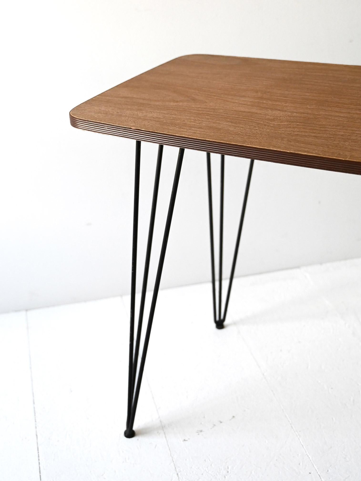 Vintage 1950s formica and metal coffee table In Good Condition For Sale In Brescia, IT