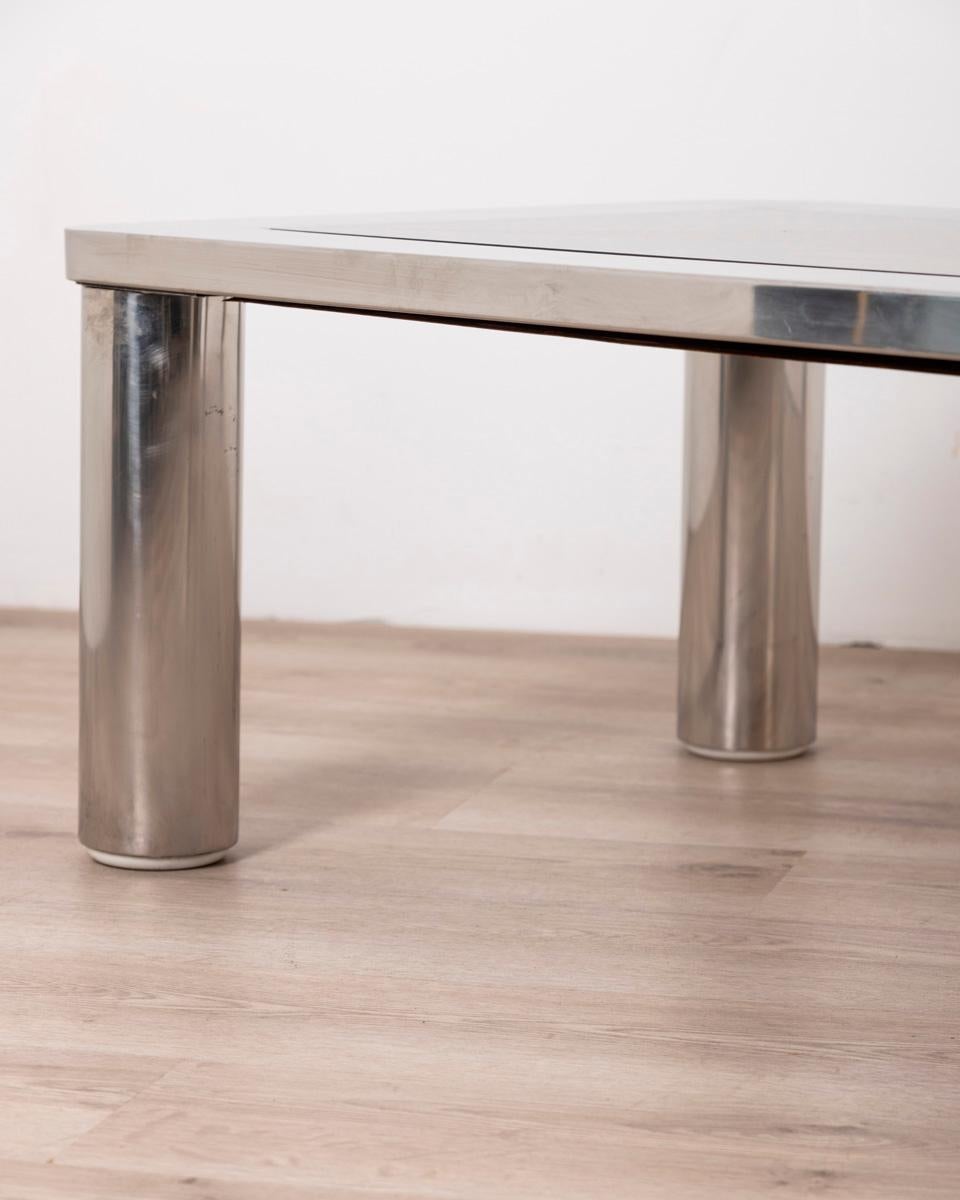 Tavolino vintage anni 60 in metallo cromato e vetro design Italiano For Sale 2