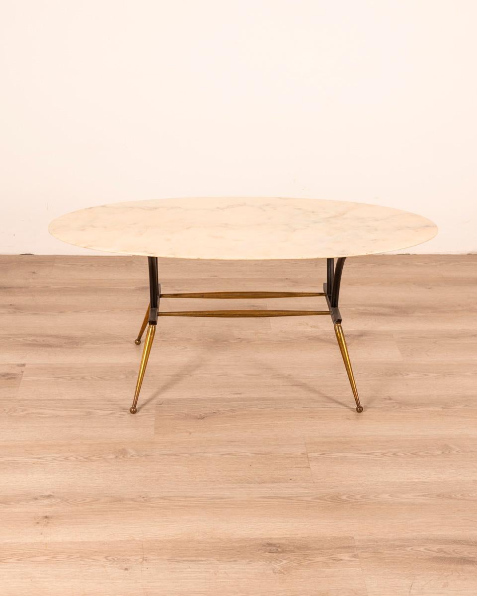 Table basse vintage des années 1960 en laiton et marbre design italien Bon état - En vente à None, IT