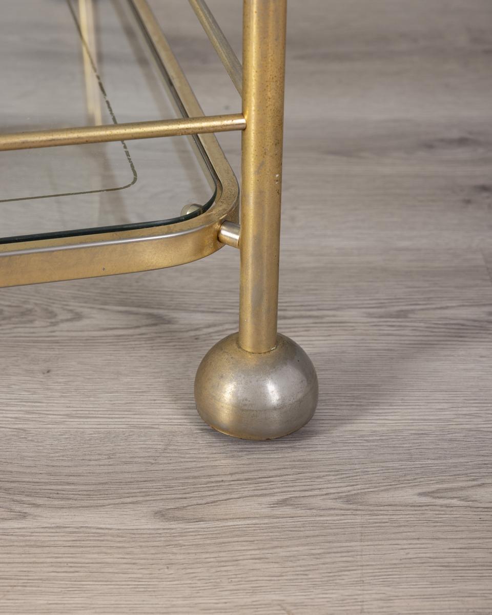 Mid-Century moderno Tavolino vintage anni 70 in metallo dorato e vetro design Allegri Parma in vendita