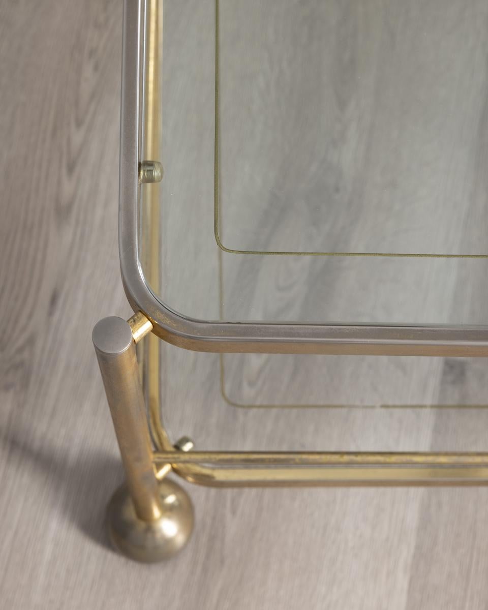 Late 20th Century Tavolino vintage anni 70 in metallo dorato e vetro design Allegri Parma in vendita