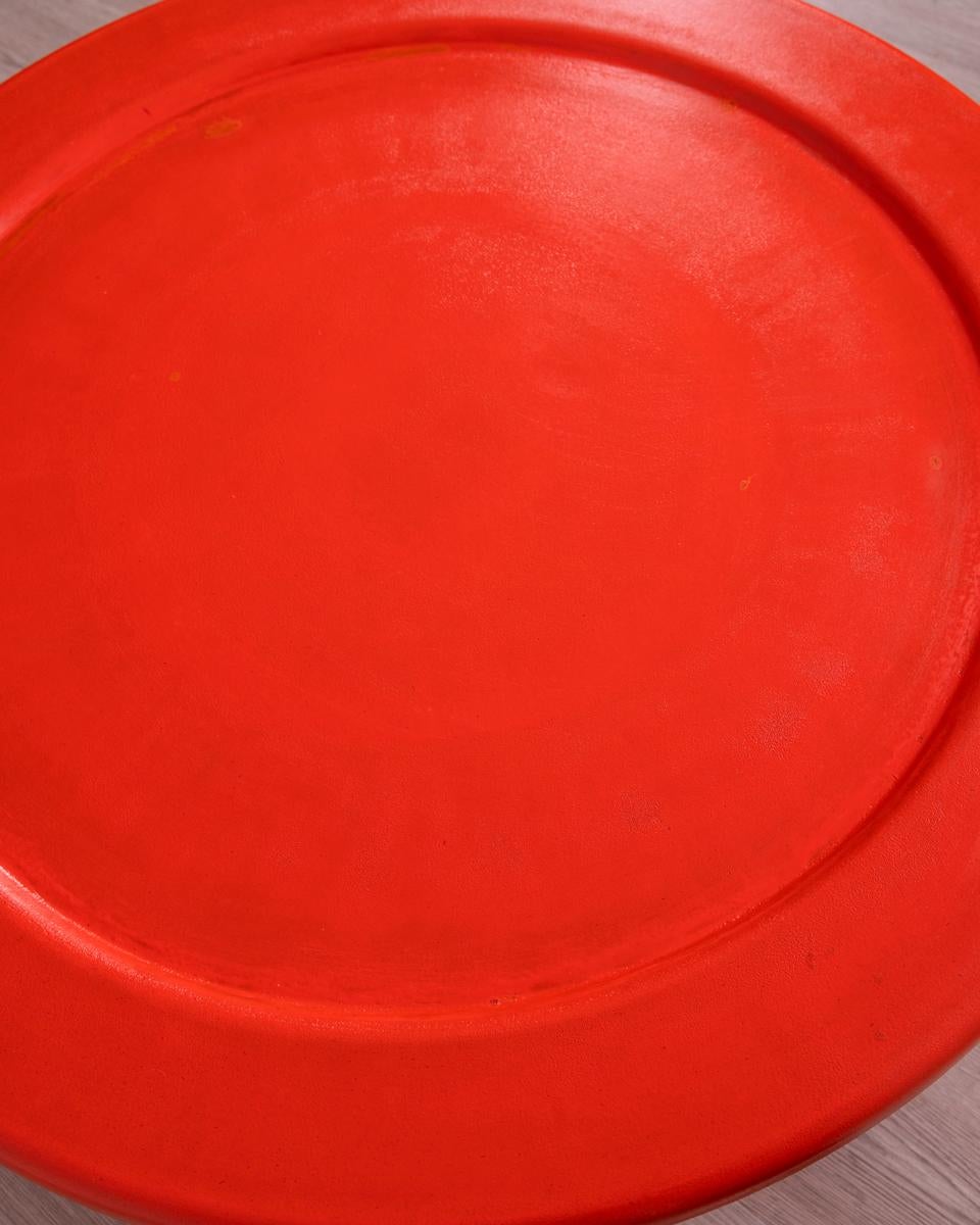 Table basse vintage des années 70 en plastique rouge design italien Bon état - En vente à None, IT