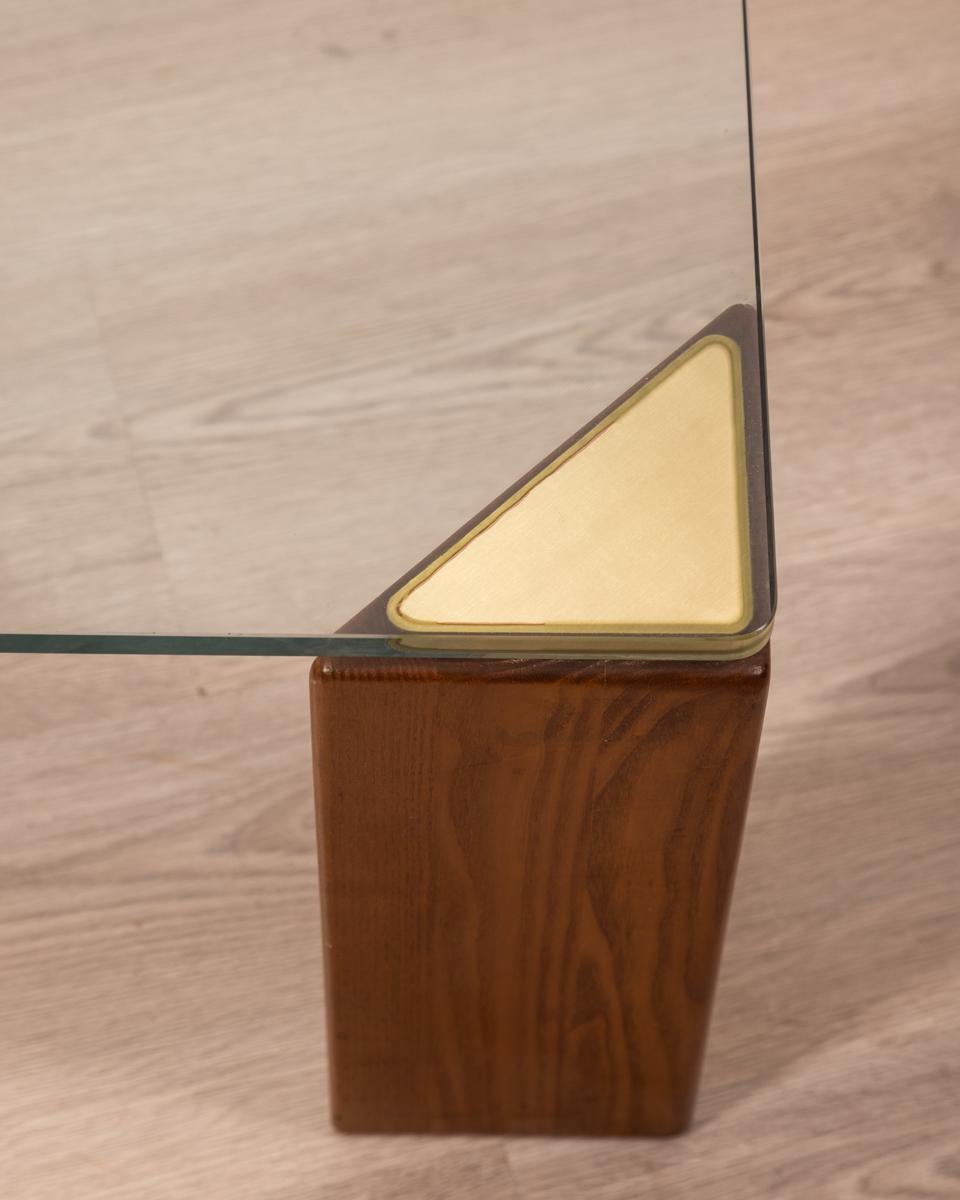 Tavolino vintage anni 80 in legno ottone e vetro design Italiano In condizioni buone in vendita a None, IT