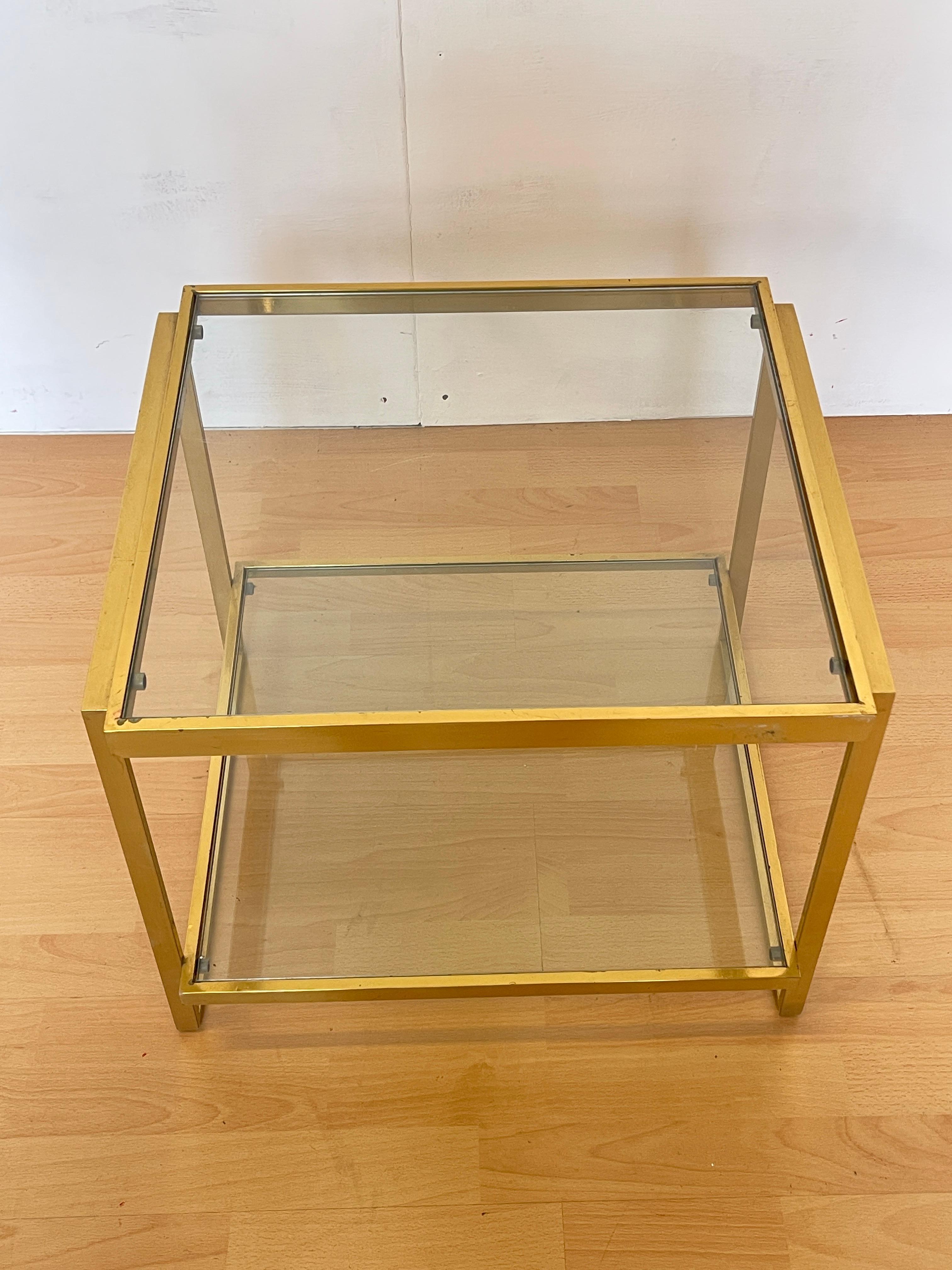 Table basse vintage en laiton et verre - Style moderniste des années 1970 Bon état - En vente à Cantù, IT