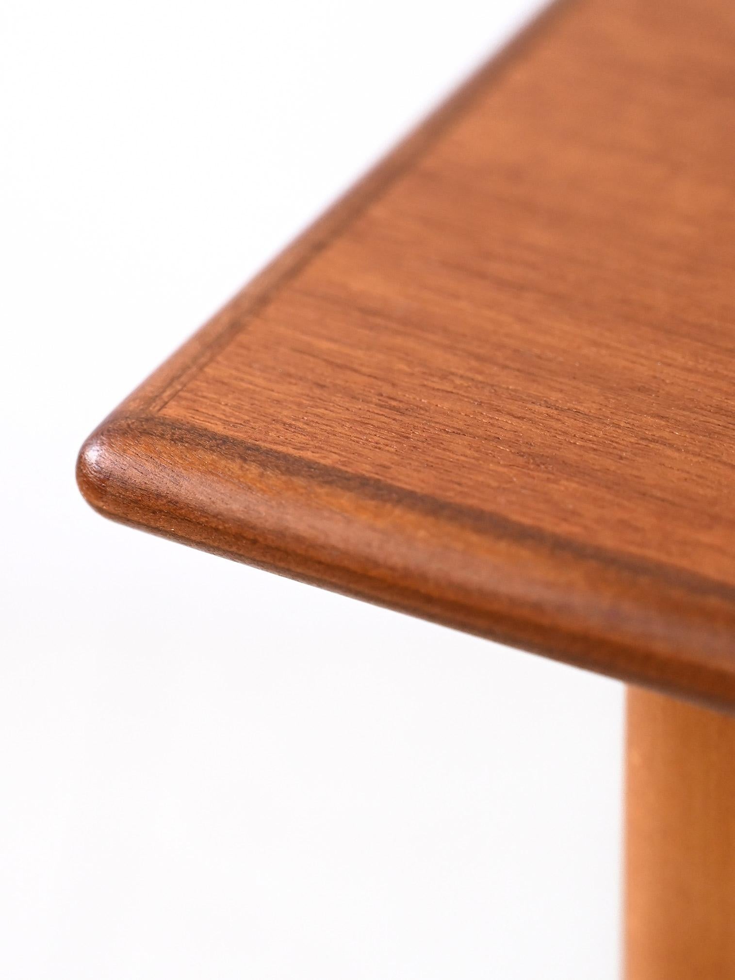 Teak Tavolino vintage in teak in vendita