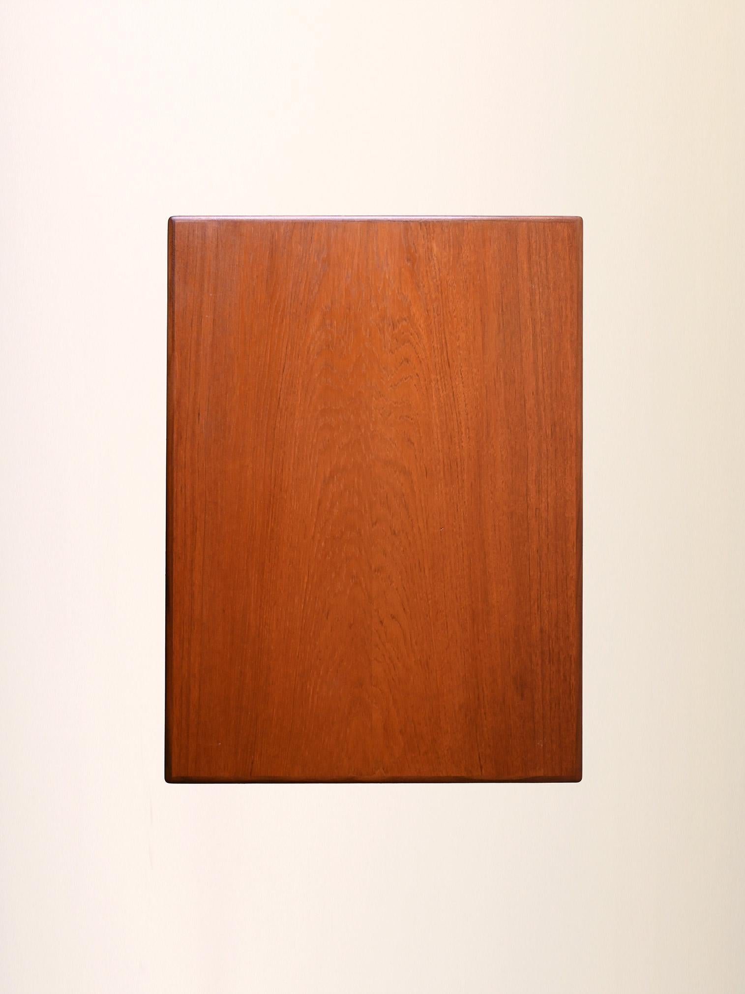 Tavolino vintage in teak in vendita 2