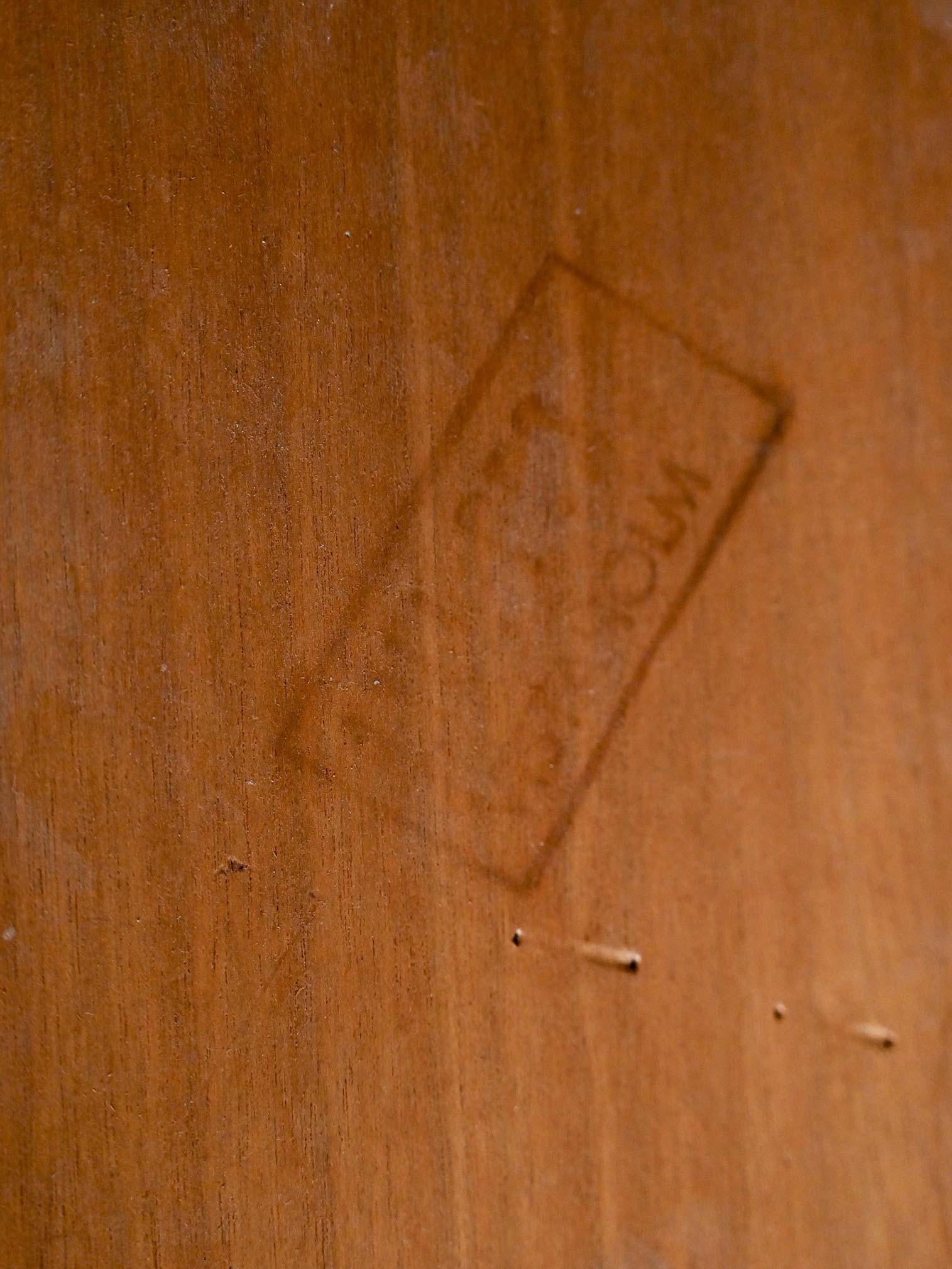 Tavolino vintage scandinavo Vistaholm in teak In condizioni buone in vendita a Brescia, IT