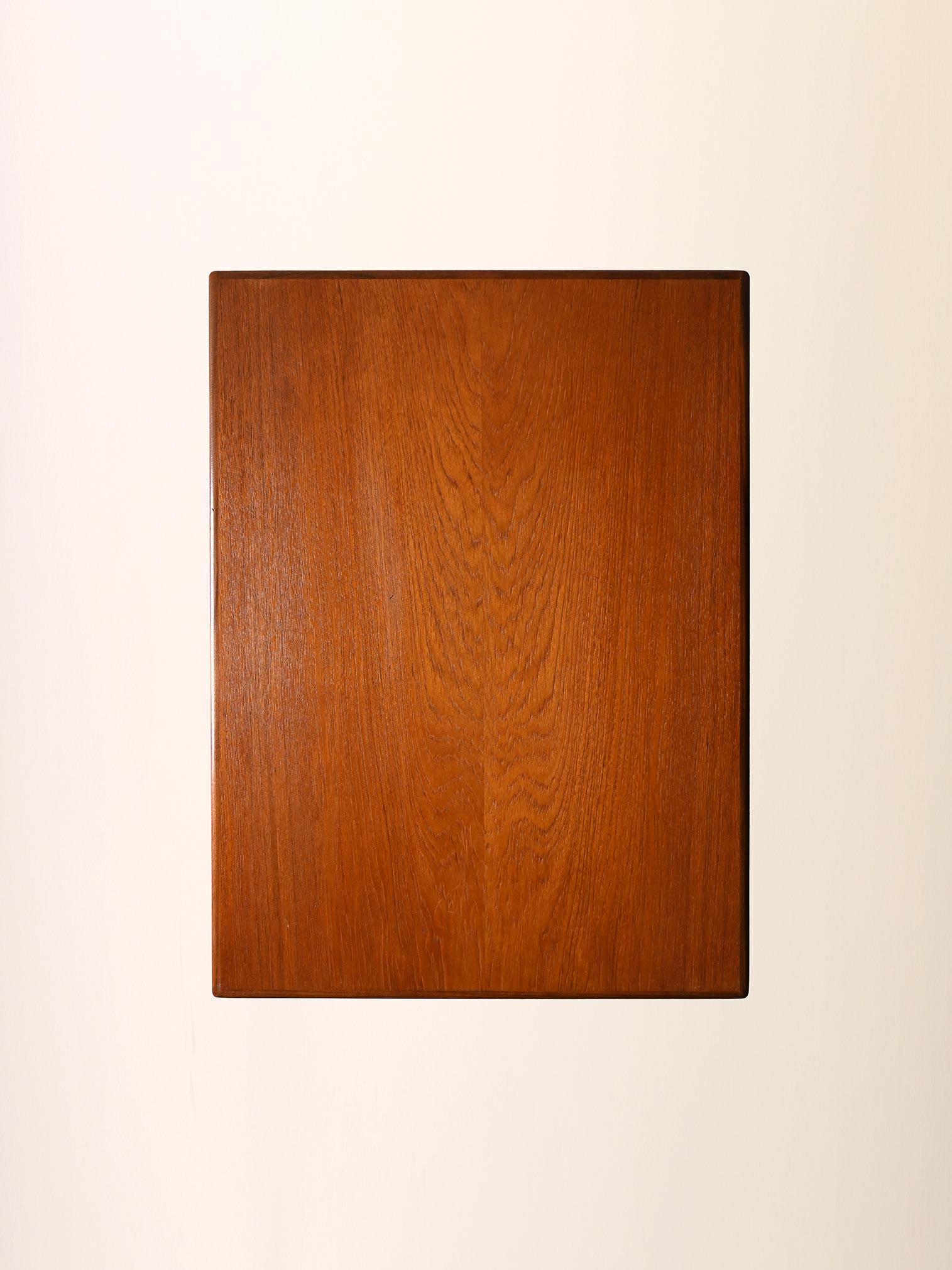 Teak Vistaholm vintage Scandinavian teak coffee table For Sale