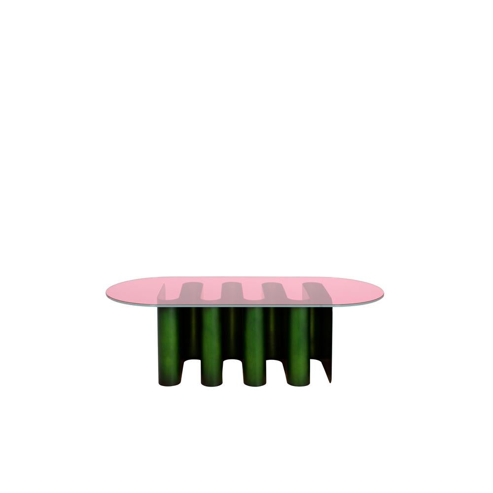 Tavolino2 Fango grüner beistelltisch von Pulpo
Abmessungen: T 135,5 x B 59,5 x H 40 cm
MATERIALIEN: Glas, Aluminium

Alle Farbkombinationen sind auf Anfrage erhältlich.

Klare Linien, avantgardistische Form: Die Designphilosophie von Julia