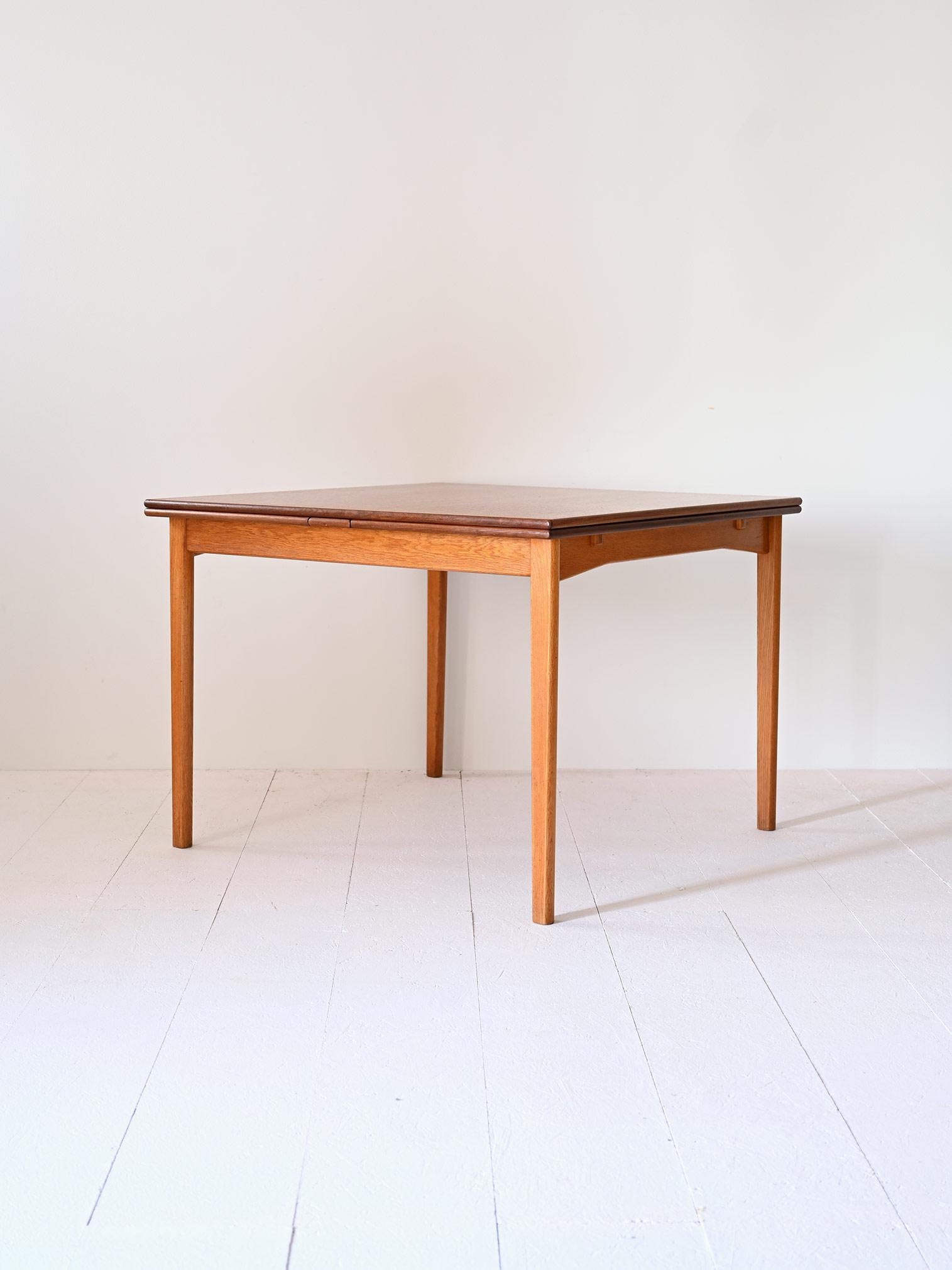 1960s extending table In Good Condition For Sale In Brescia, IT