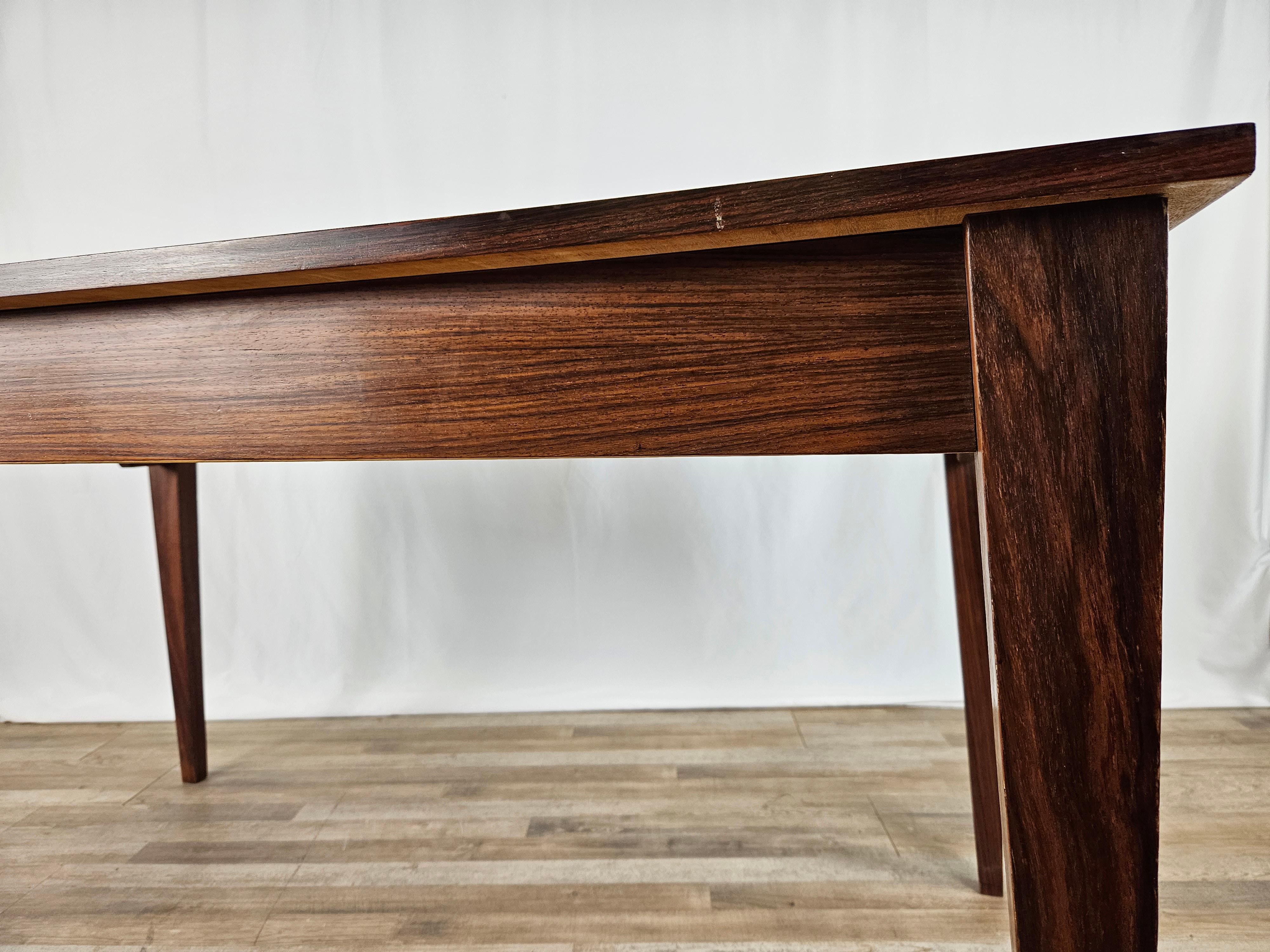 Scandinavian style extending laminate table For Sale 9