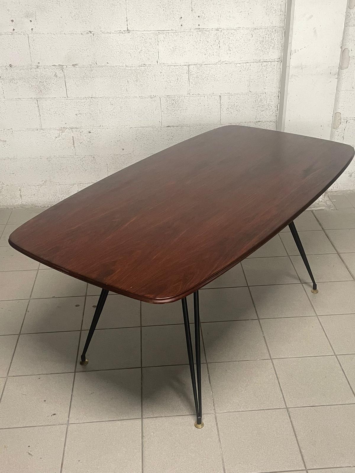 1950s iron and rosewood table For Sale 7
