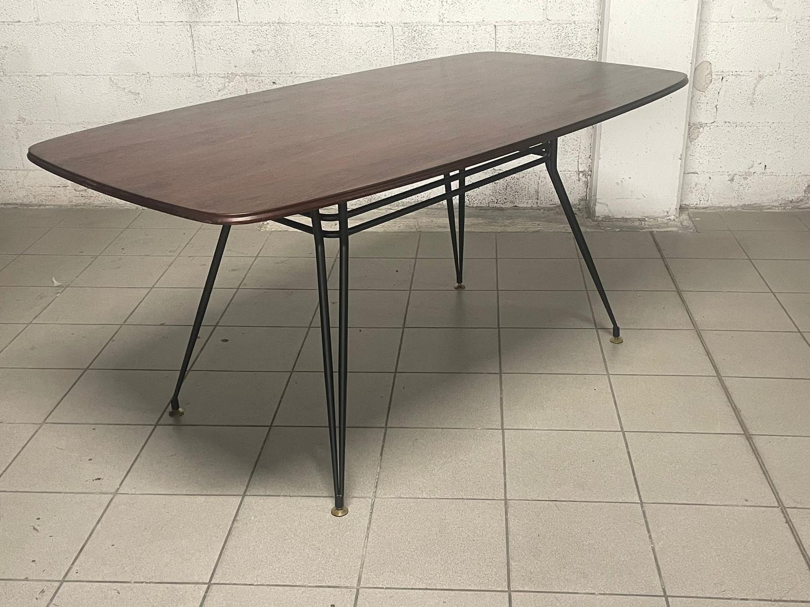 1950s iron and rosewood table For Sale 8