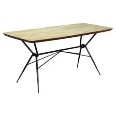 Tavolo Anni 60 piano in vetro colorato bianco