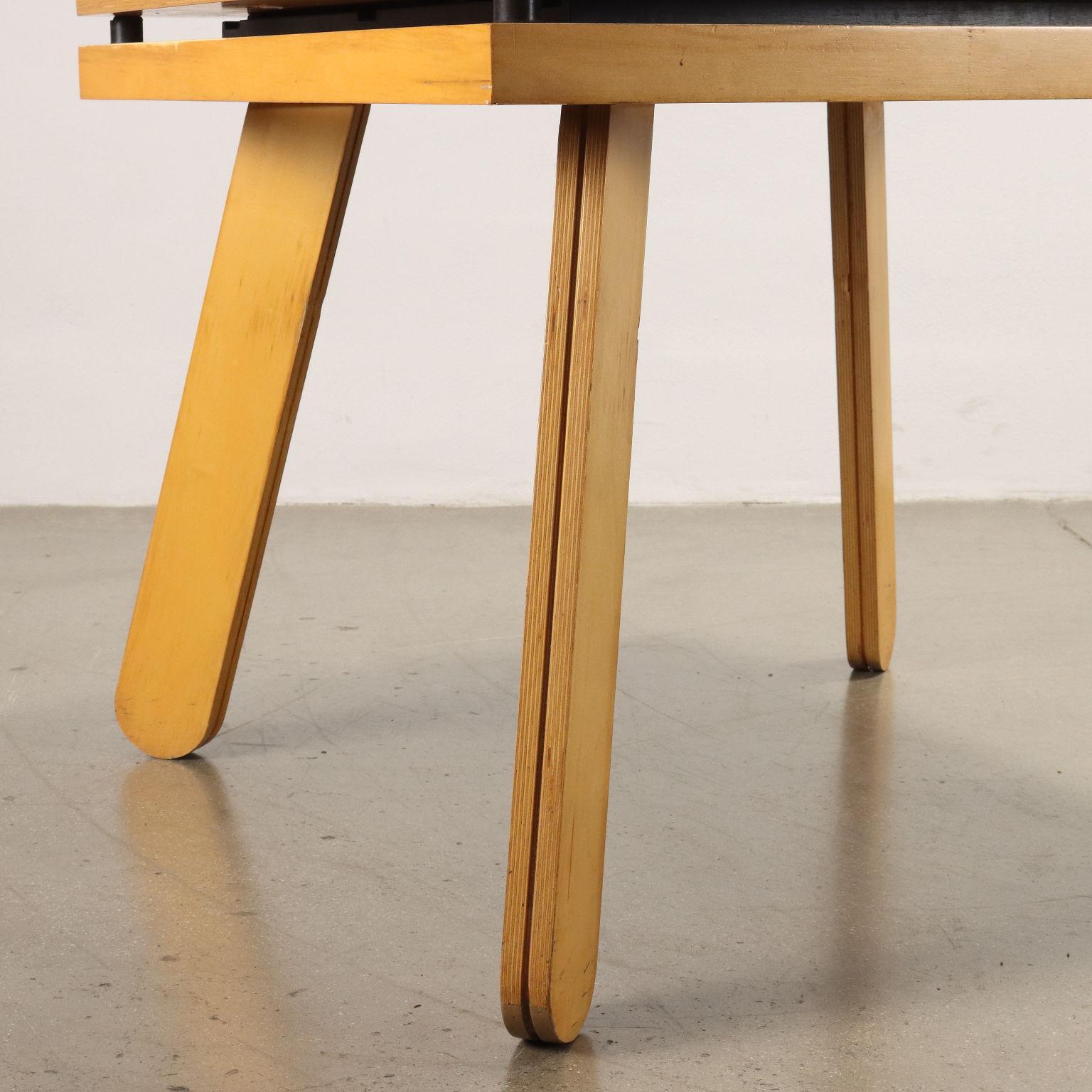Late 20th Century 70s-80s table, made of light brown poplar wood For Sale