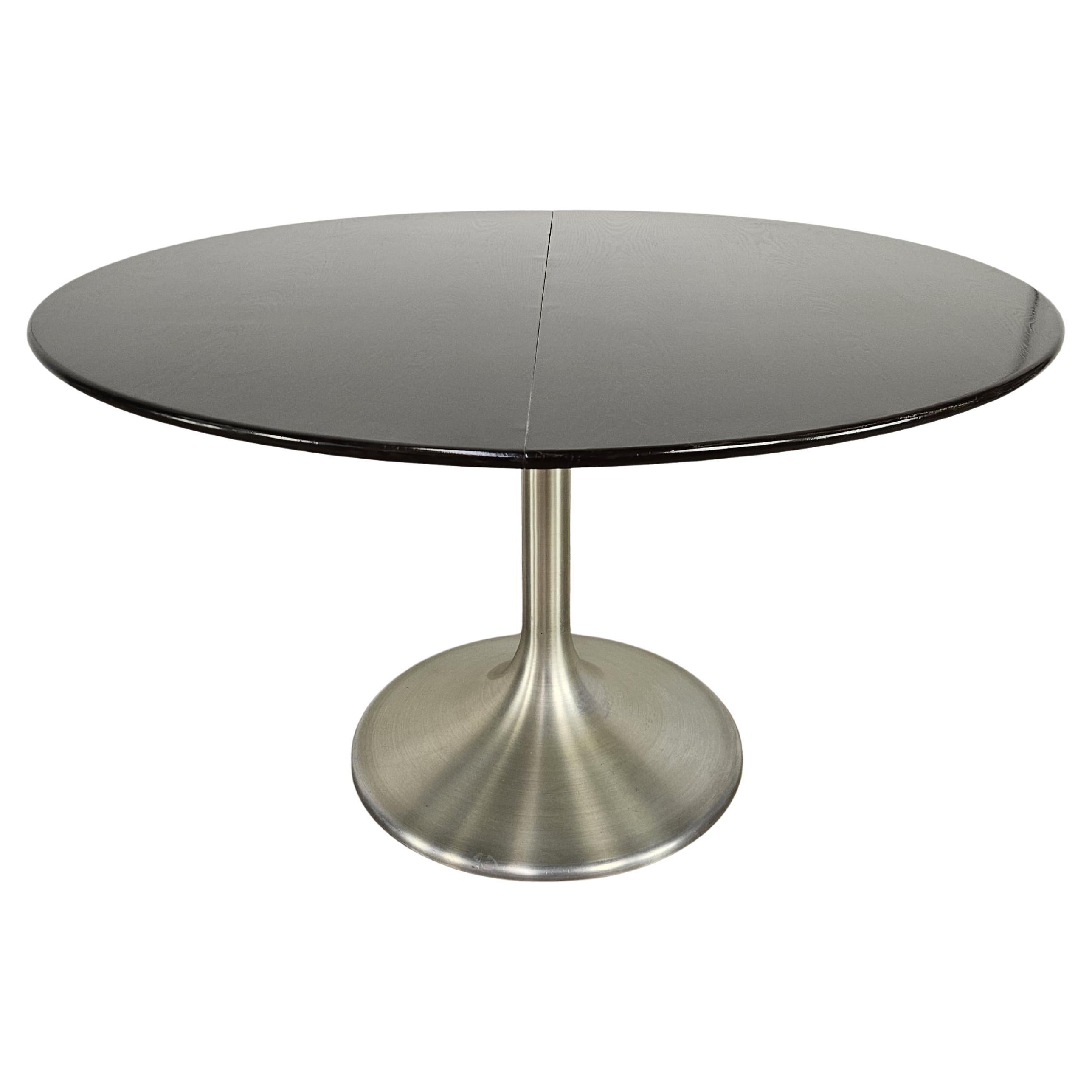 1970s extendable chrome metal table