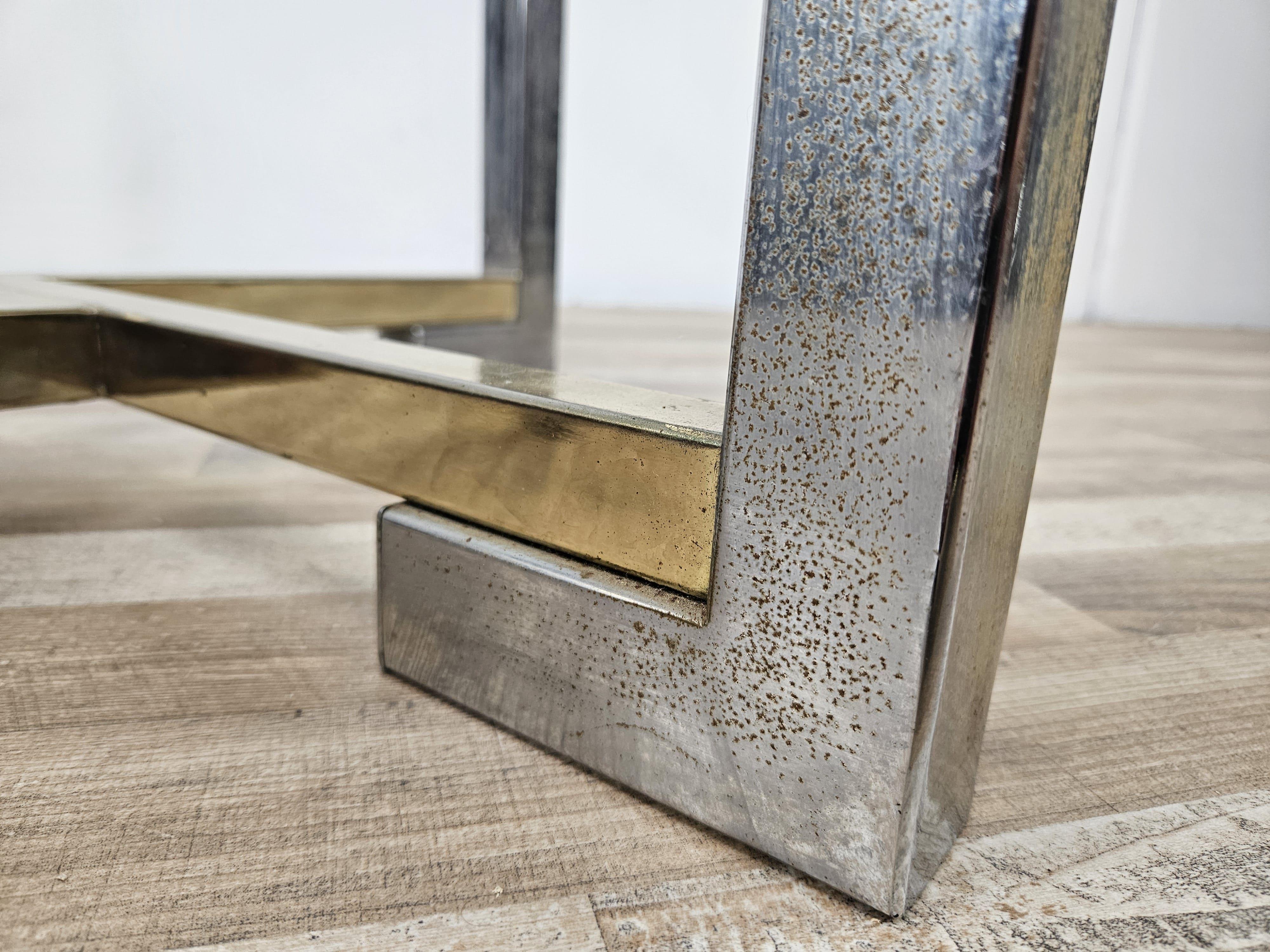 Tisch aus verchromtem Metall und Messing der 1970er Jahre mit sechseckiger Glasplatte im Angebot 14