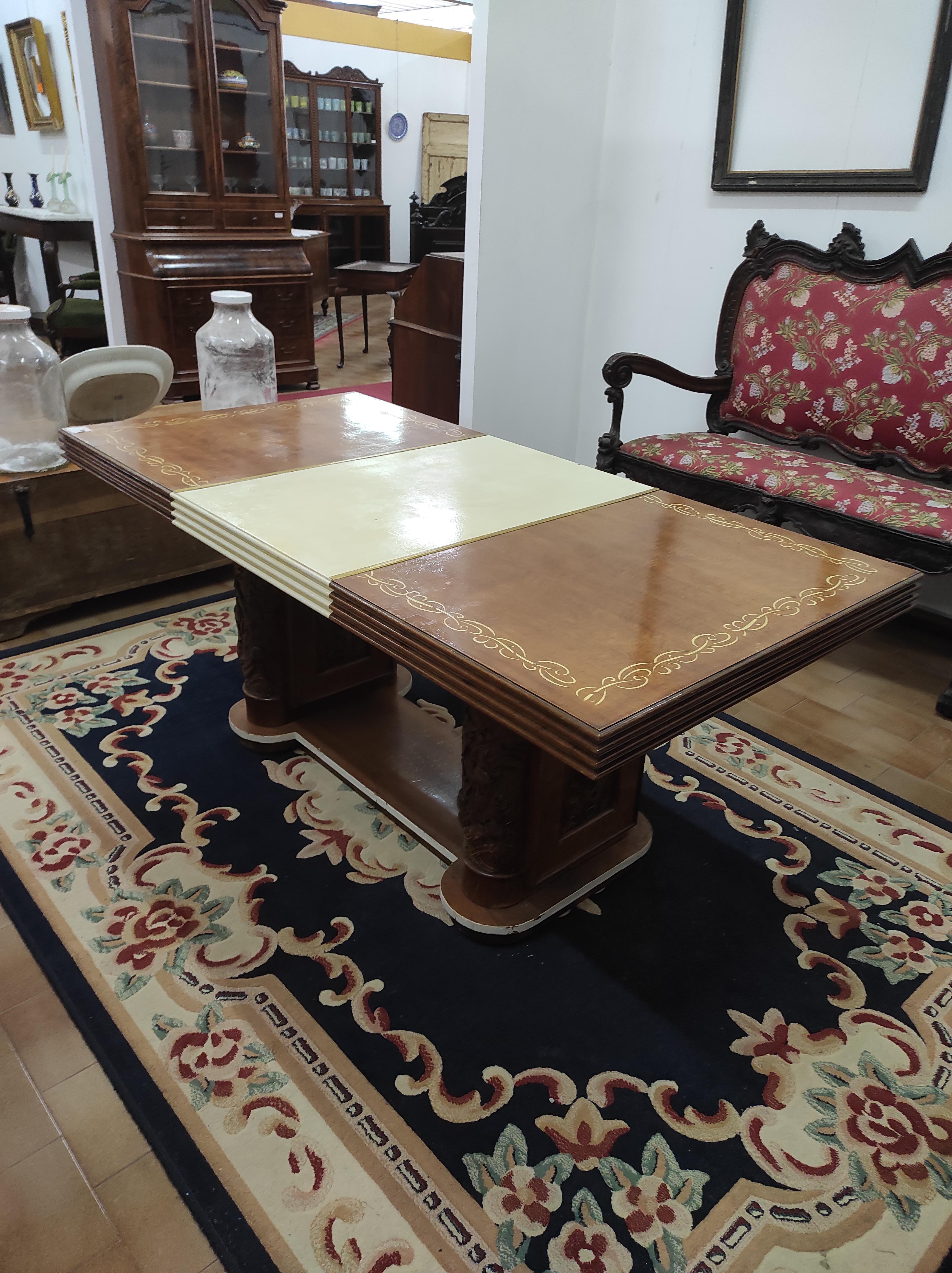 Art Deco carved table  For Sale 1
