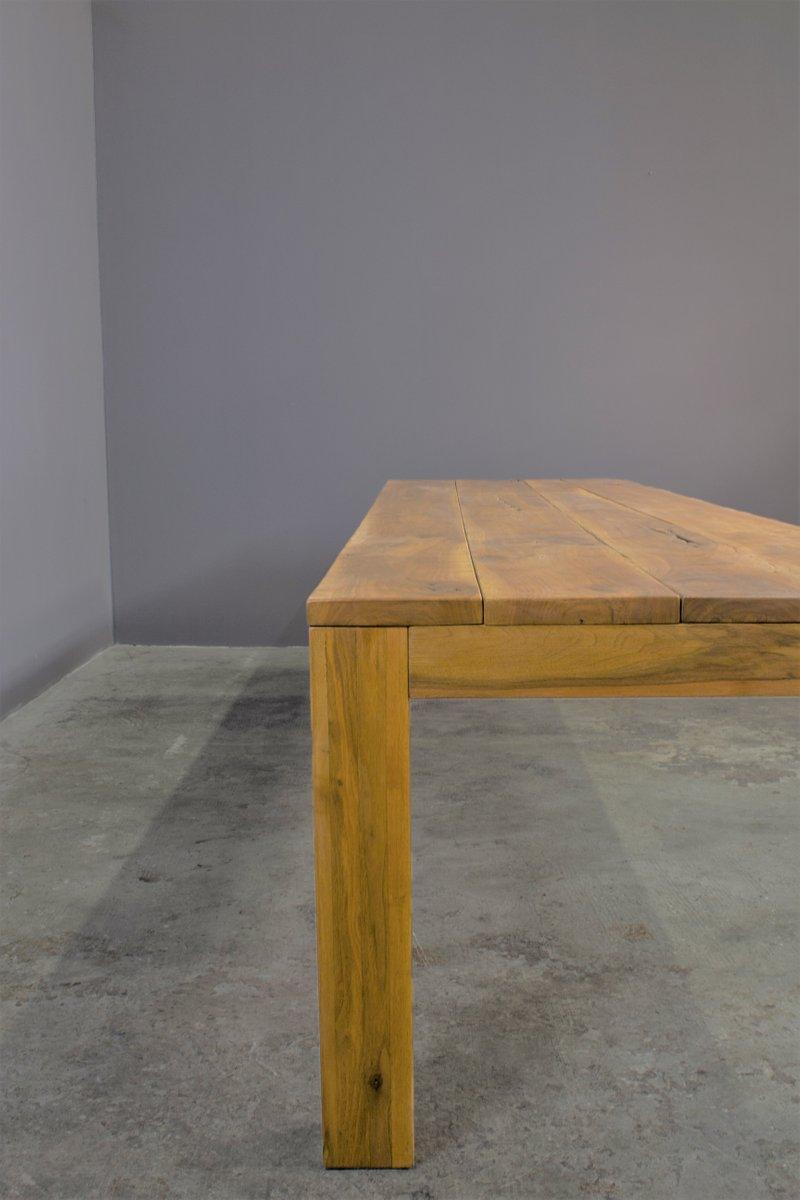 Table en noyer fabriquée à la main en vente 3