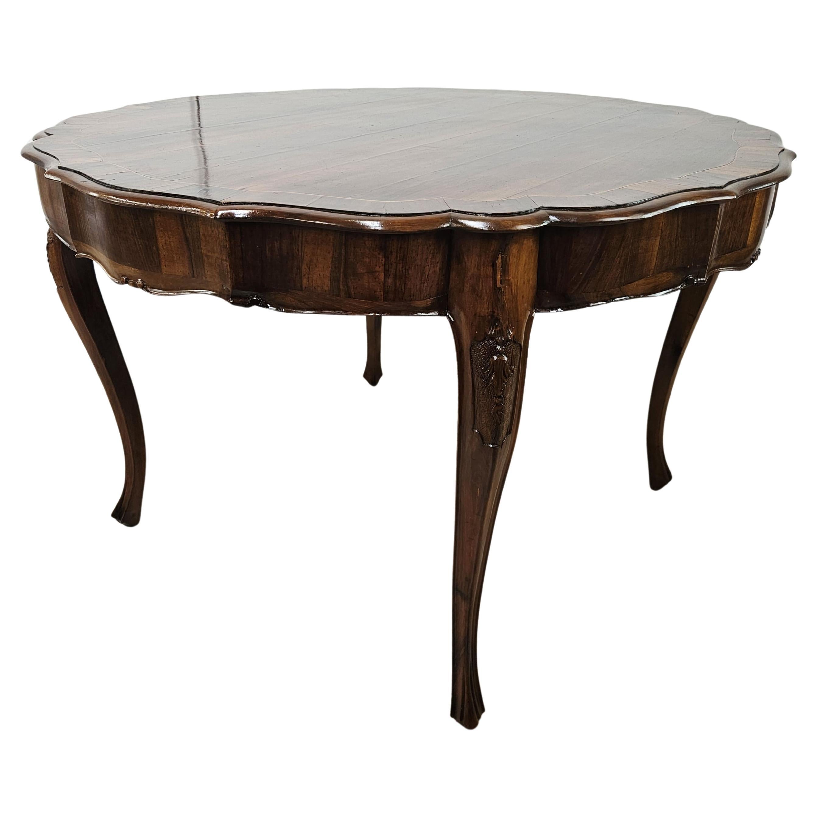 Baroque 20th century walnut and maple table For Sale