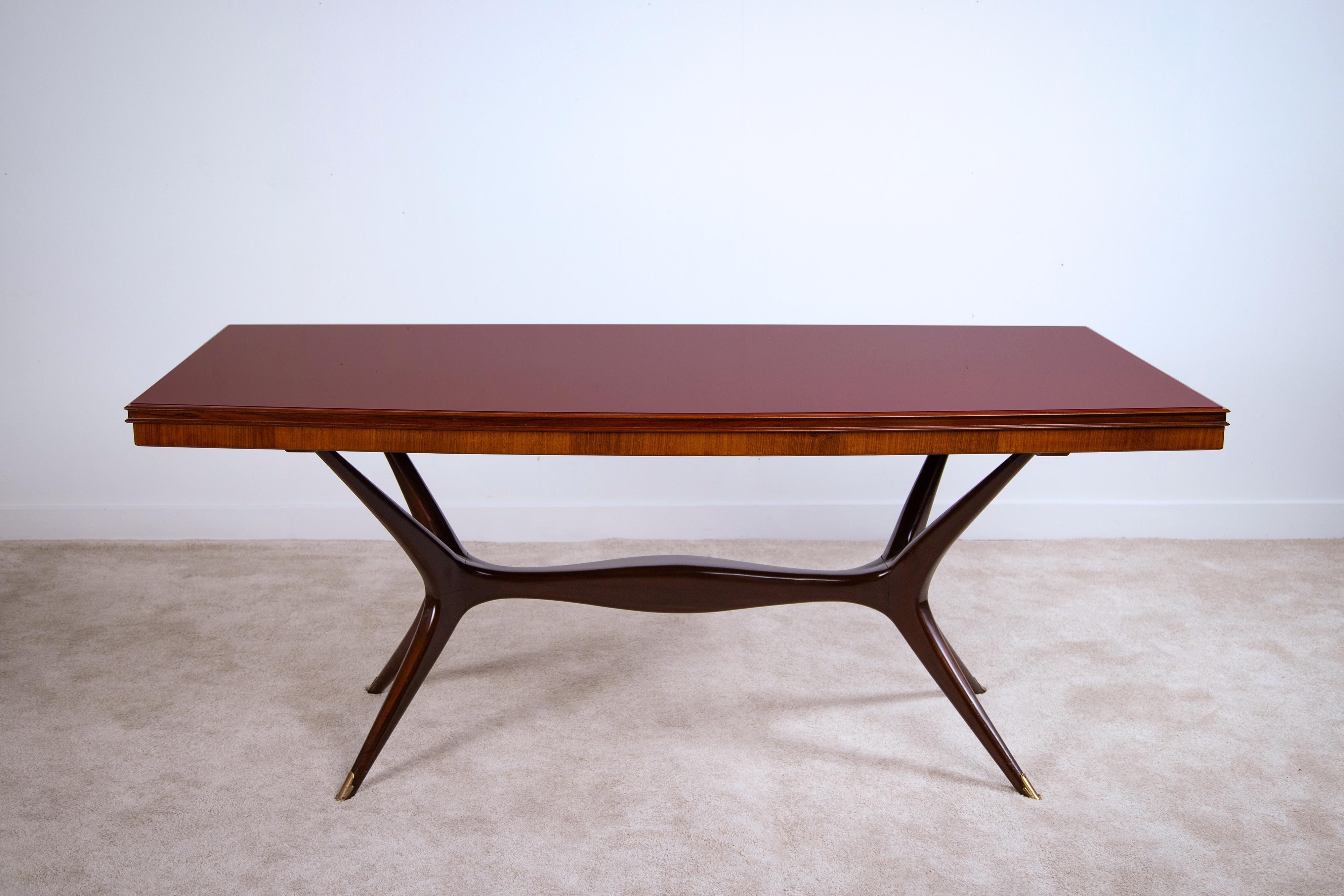 Mid-Century Modern Table avec plateau en verre attribuée à Ico Parisi, Italie, années 1950 en vente