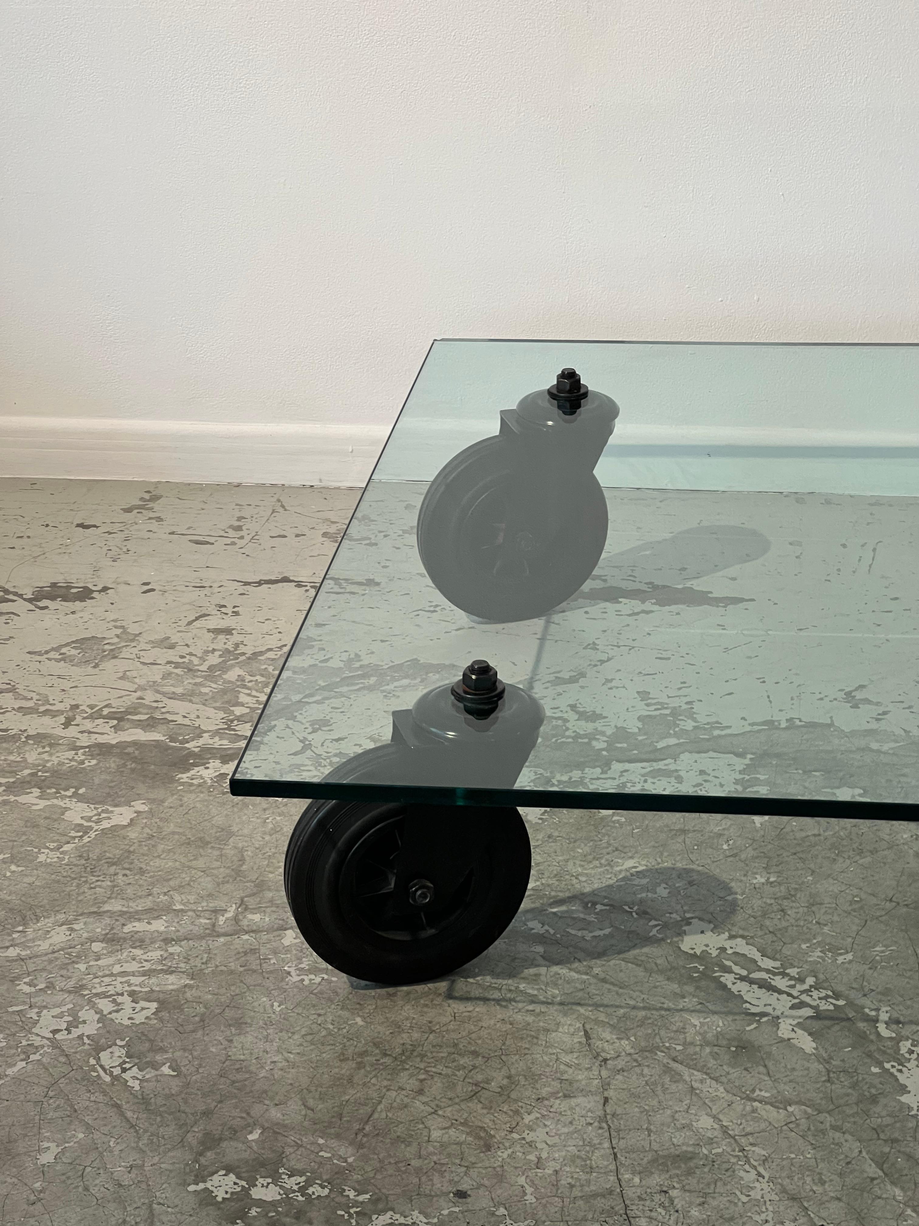 Industrial Tavolo con ruote coffee table by Gae Aulenti for Fontana Arte 1980
