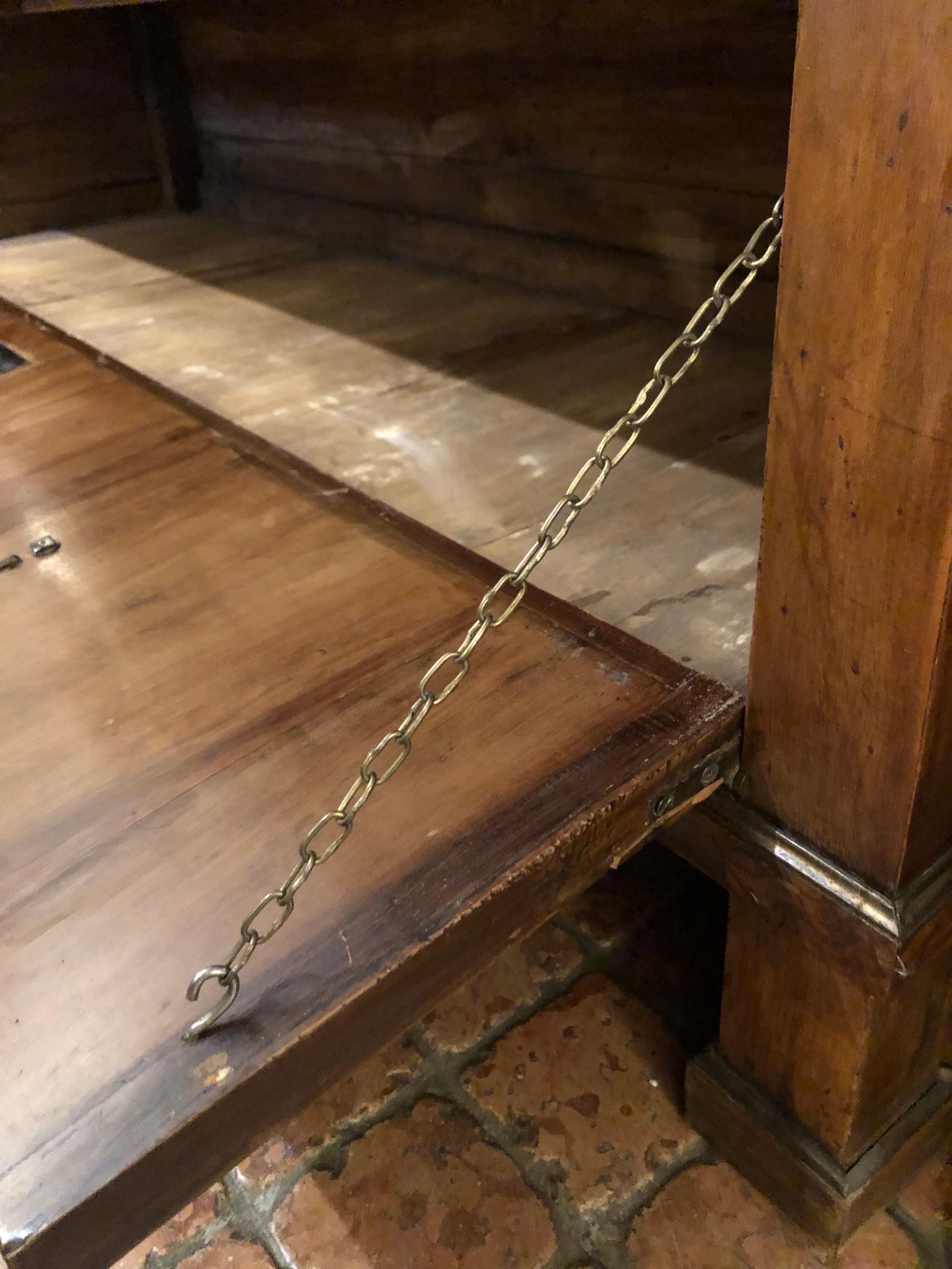 Tavolo Console Impero Italiana Due Cassetti e Anta Radica di Noce Inizio 1800 7