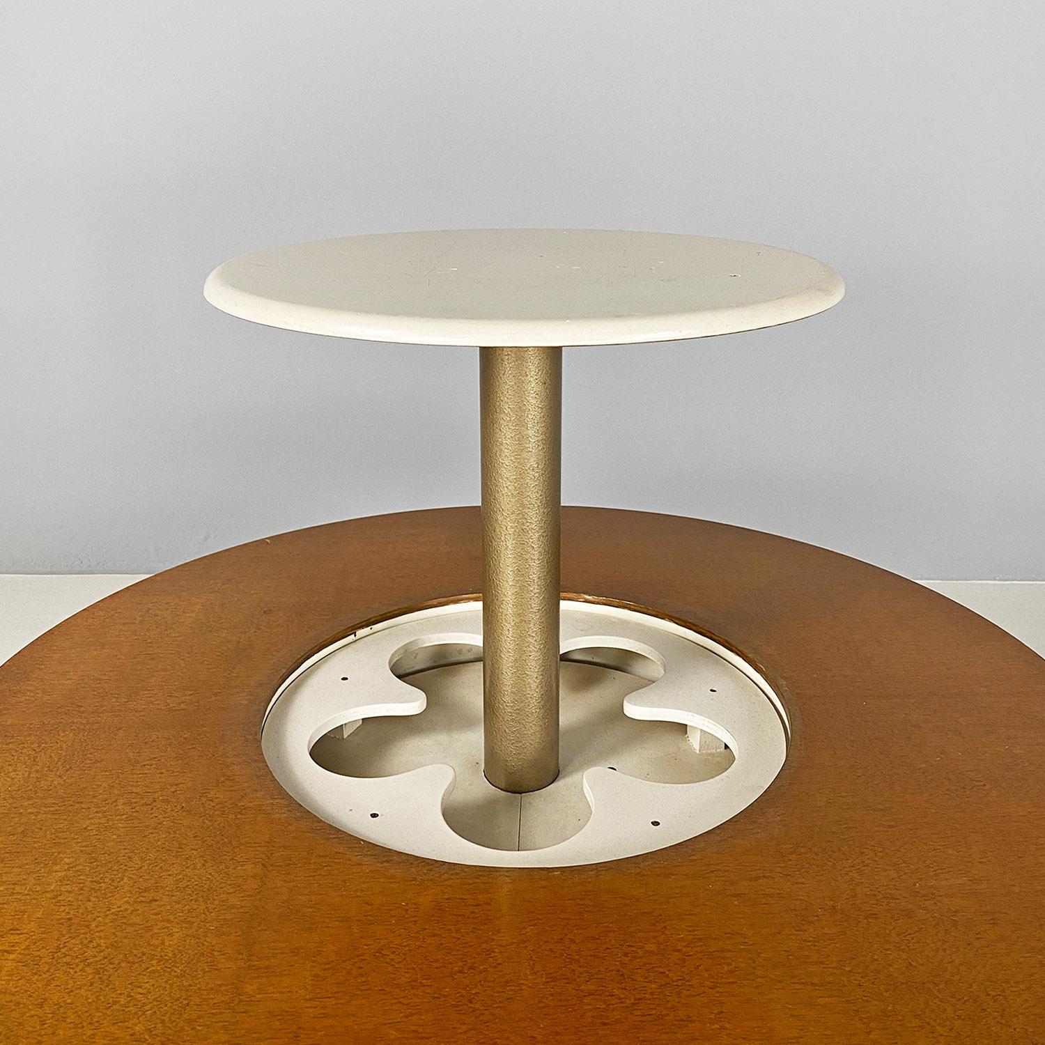 Italian mid-century wooden Gervasino coffee table with bottle holder, 1960s For Sale 4