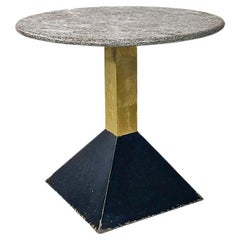 Tavolo da caffè, italiano moderno, in metallo granito e ottone, 1980 ca.