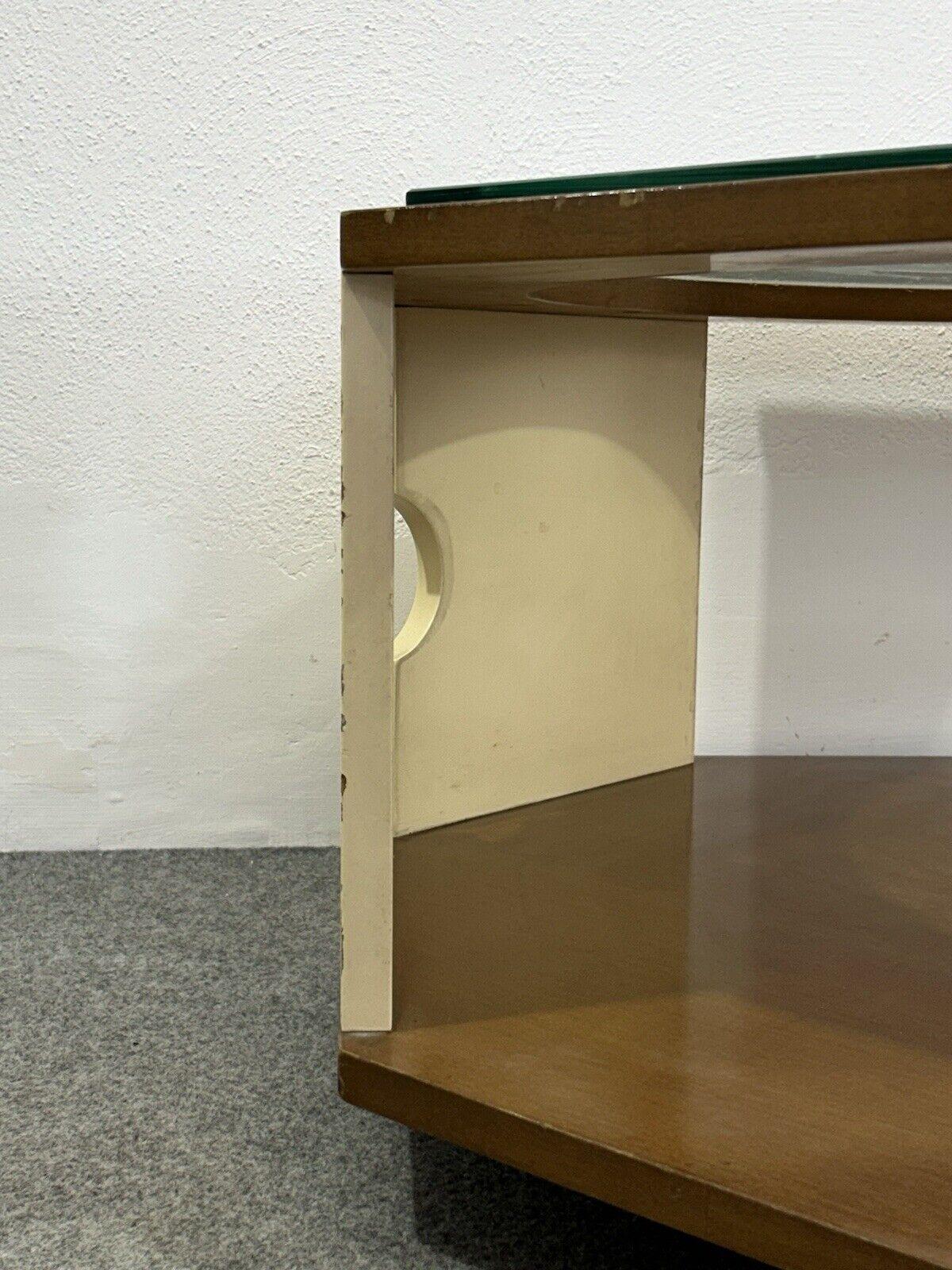Table basse octogonale moderne et design des années 70 de l'ère spatiale en vente 4
