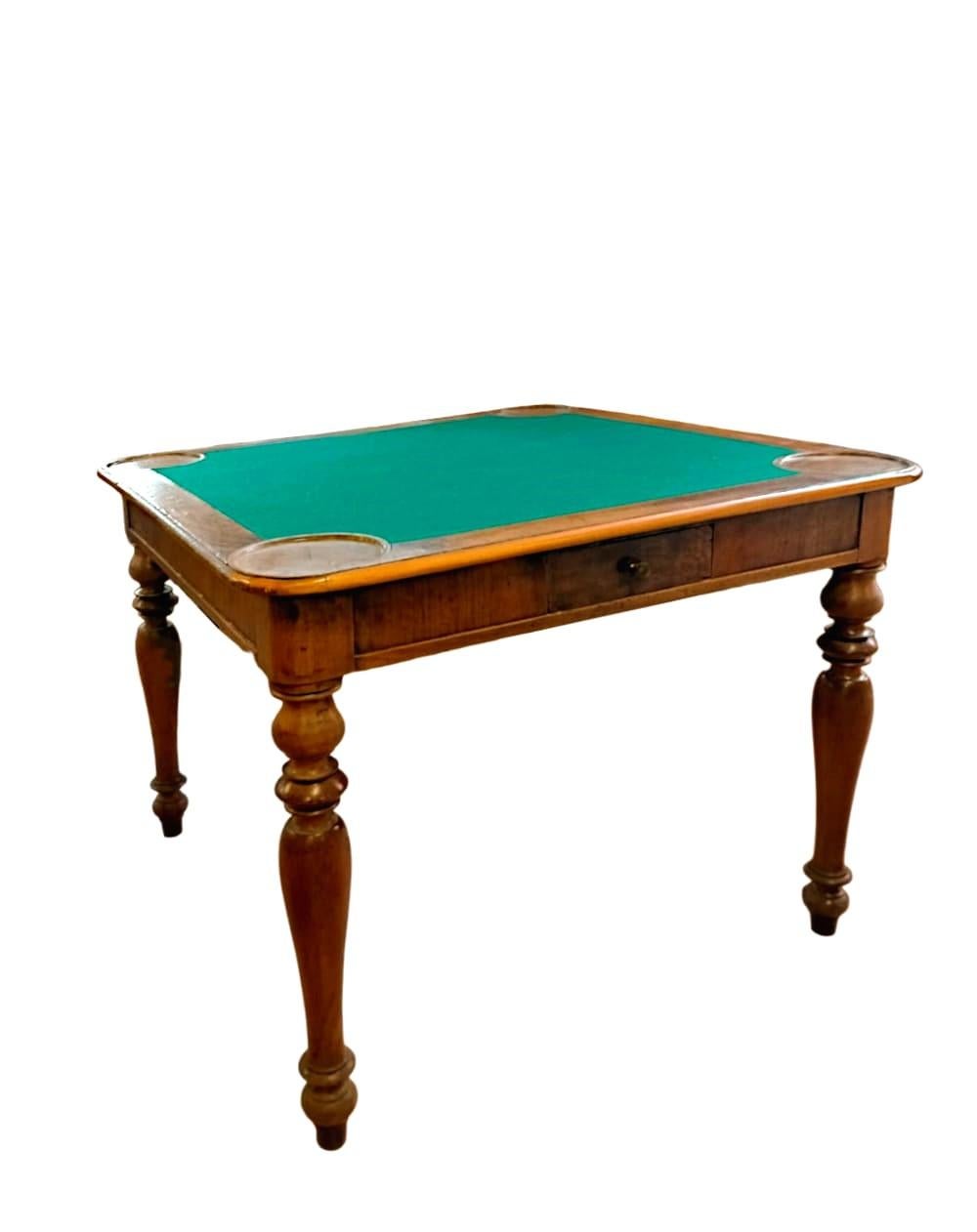 table de jeux ancienne