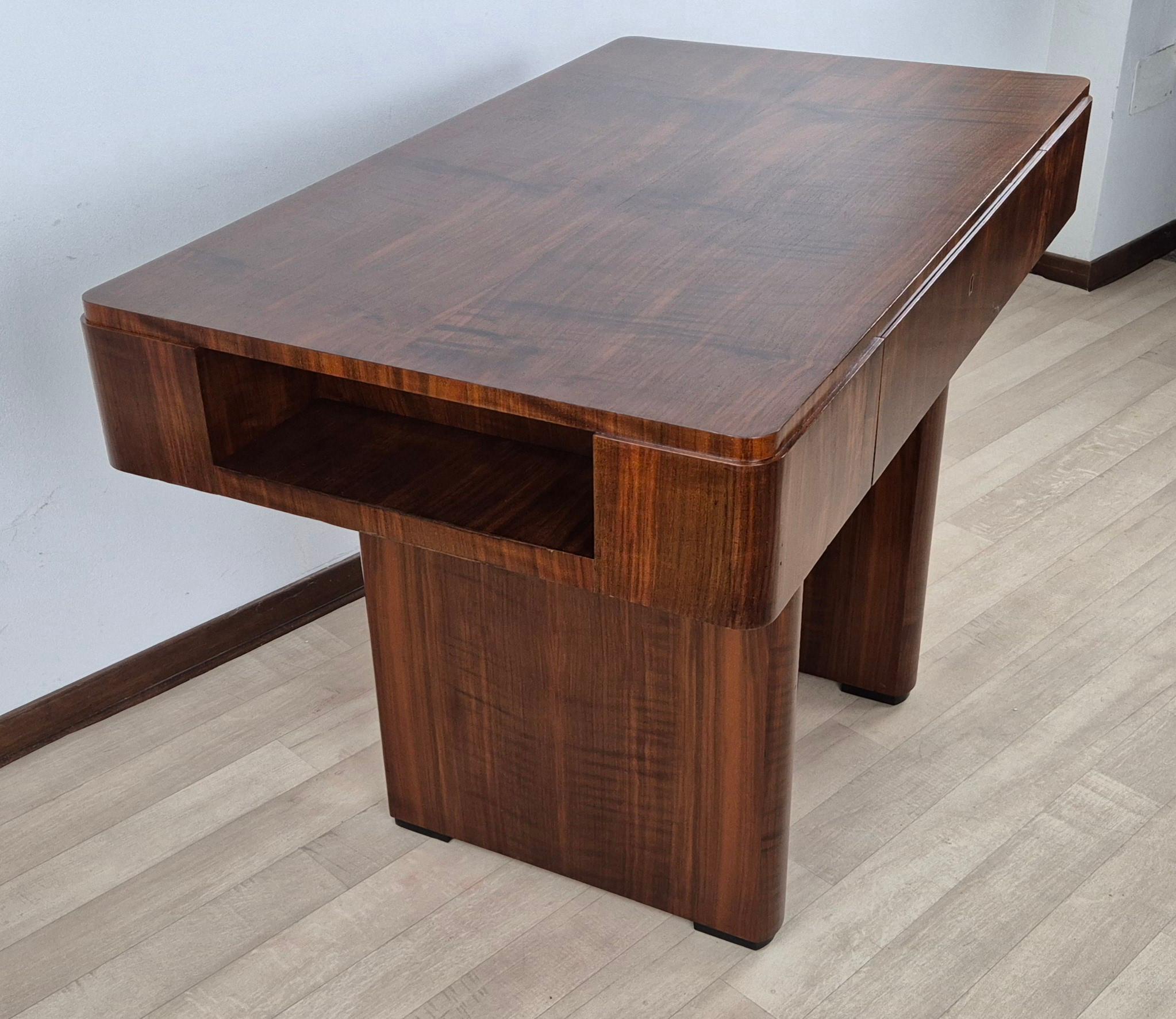 1931 Venetian Art Deco Game Table For Sale 3