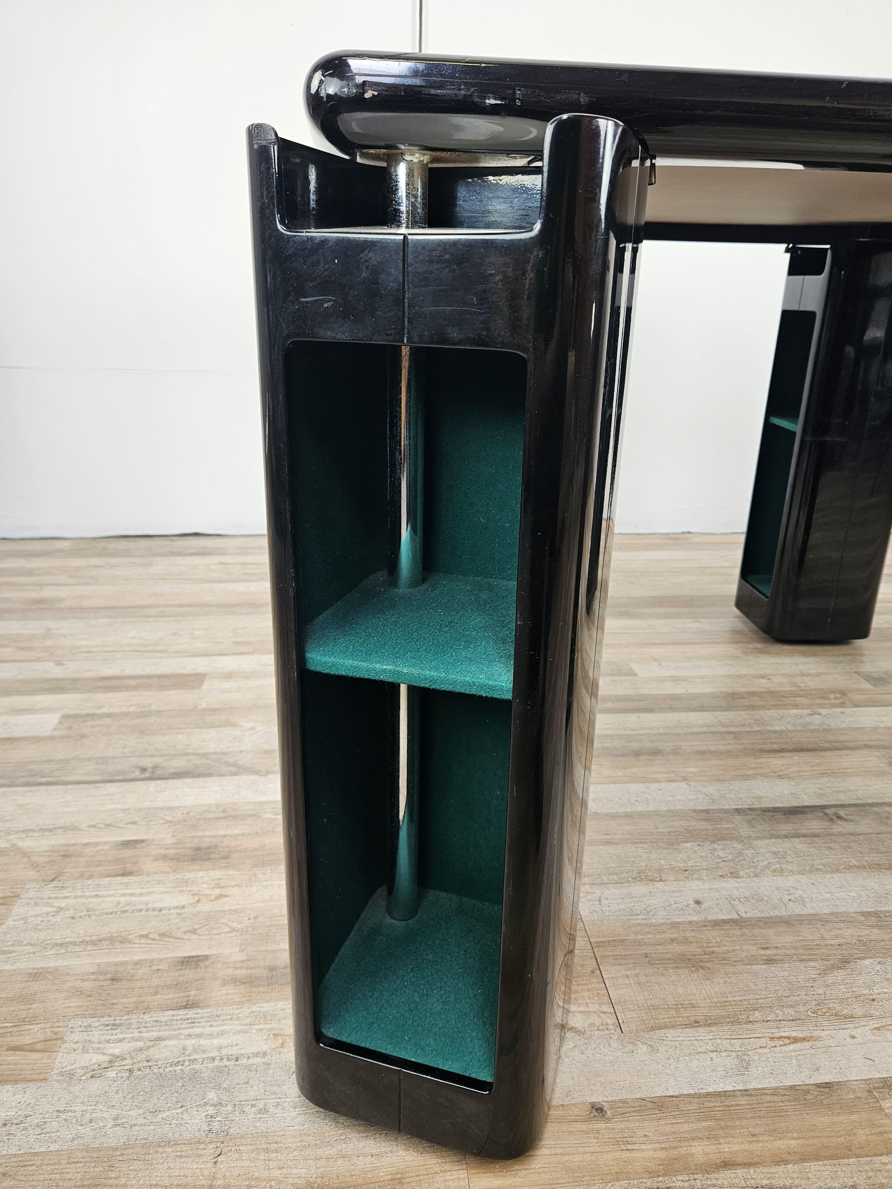 Lacquered wood card table by Pierluigi Molinari for Pozzi Milano 1970 For Sale 9
