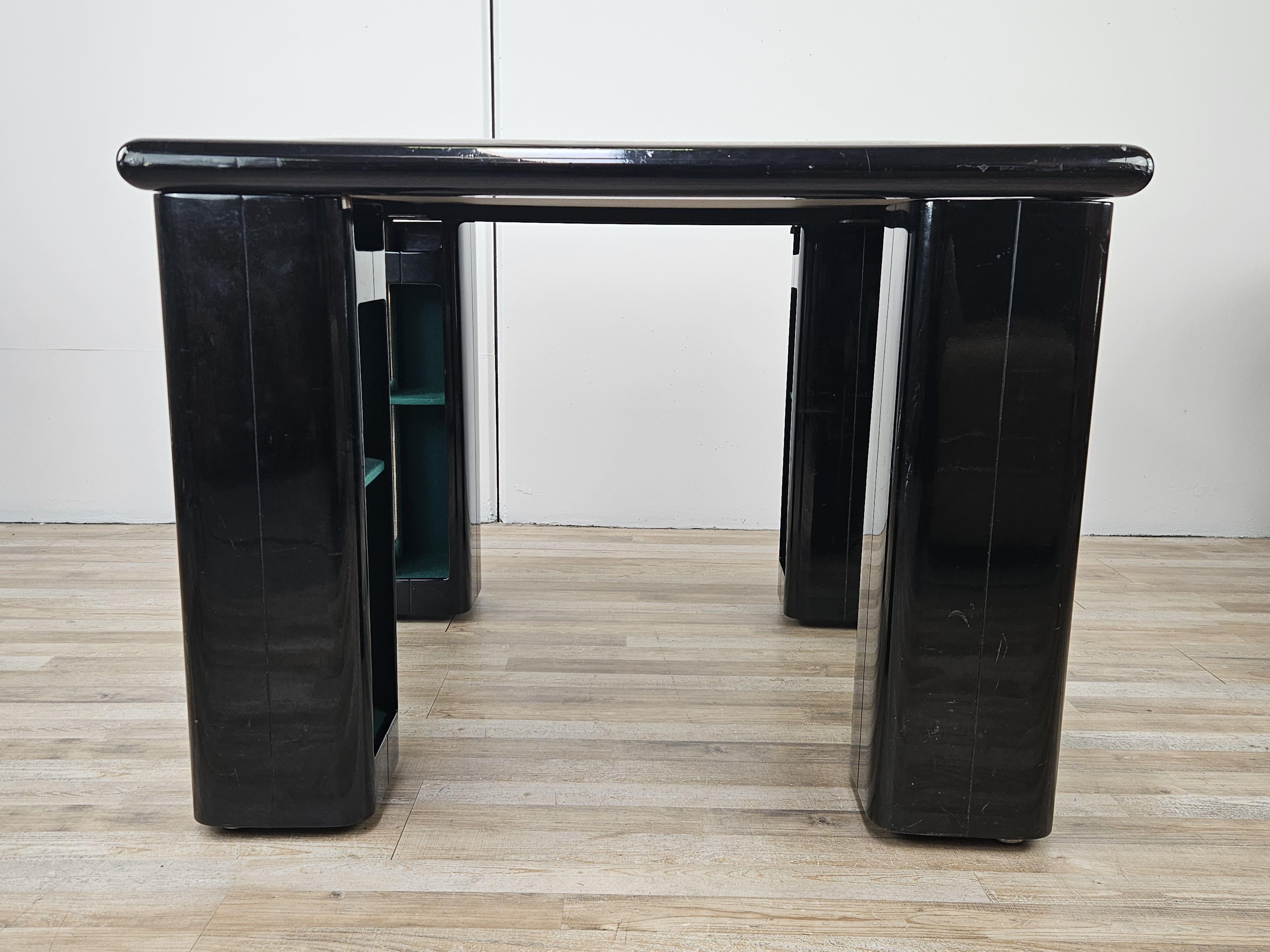 Italian Lacquered wood card table by Pierluigi Molinari for Pozzi Milano 1970 For Sale