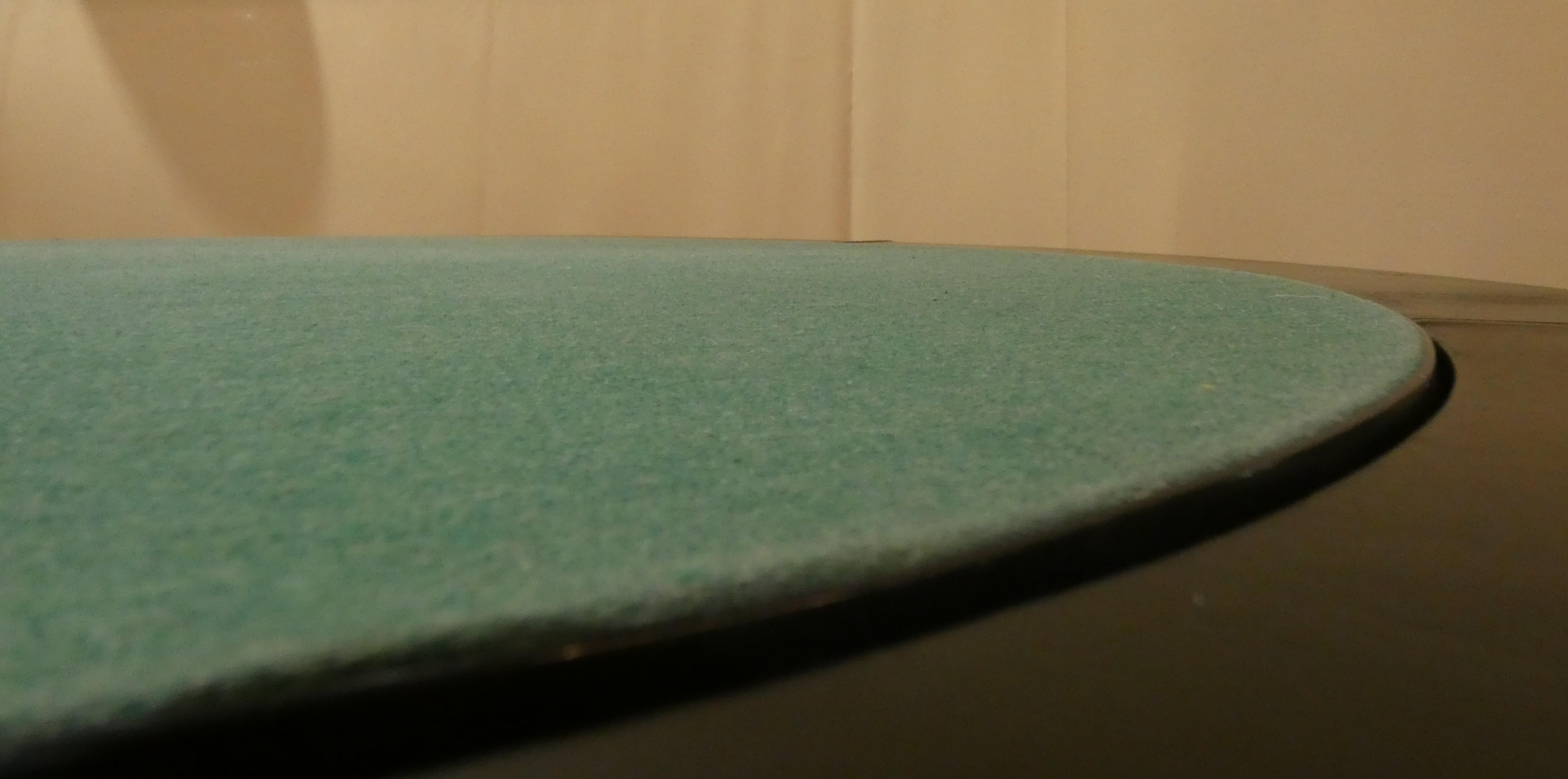 Table de jeu en cuir et acier, Italie 1970 en vente 2