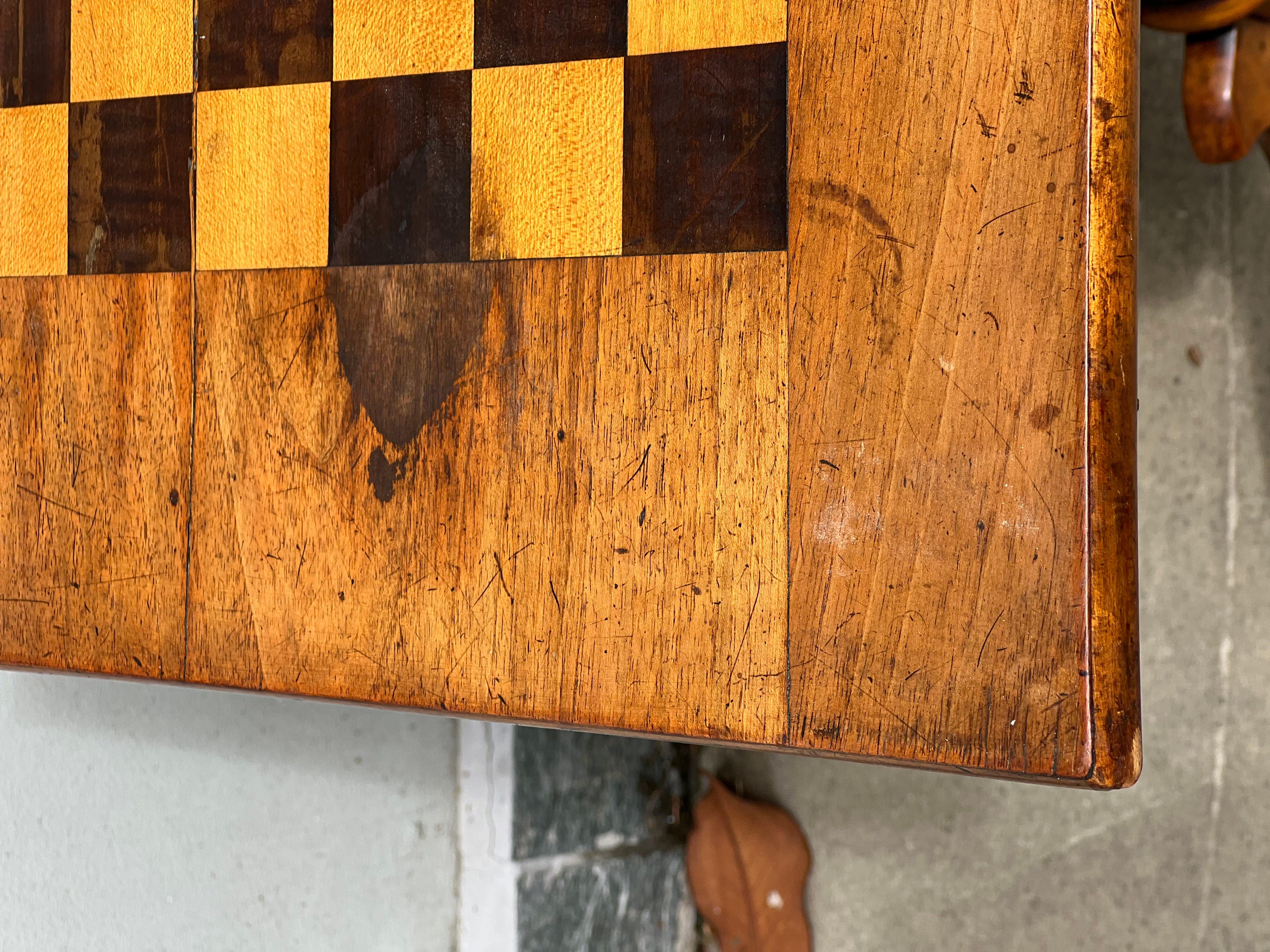 tavolo da gioco - tavolo a scacchiera - tavolino - prima meta xx secolo  en vente 5