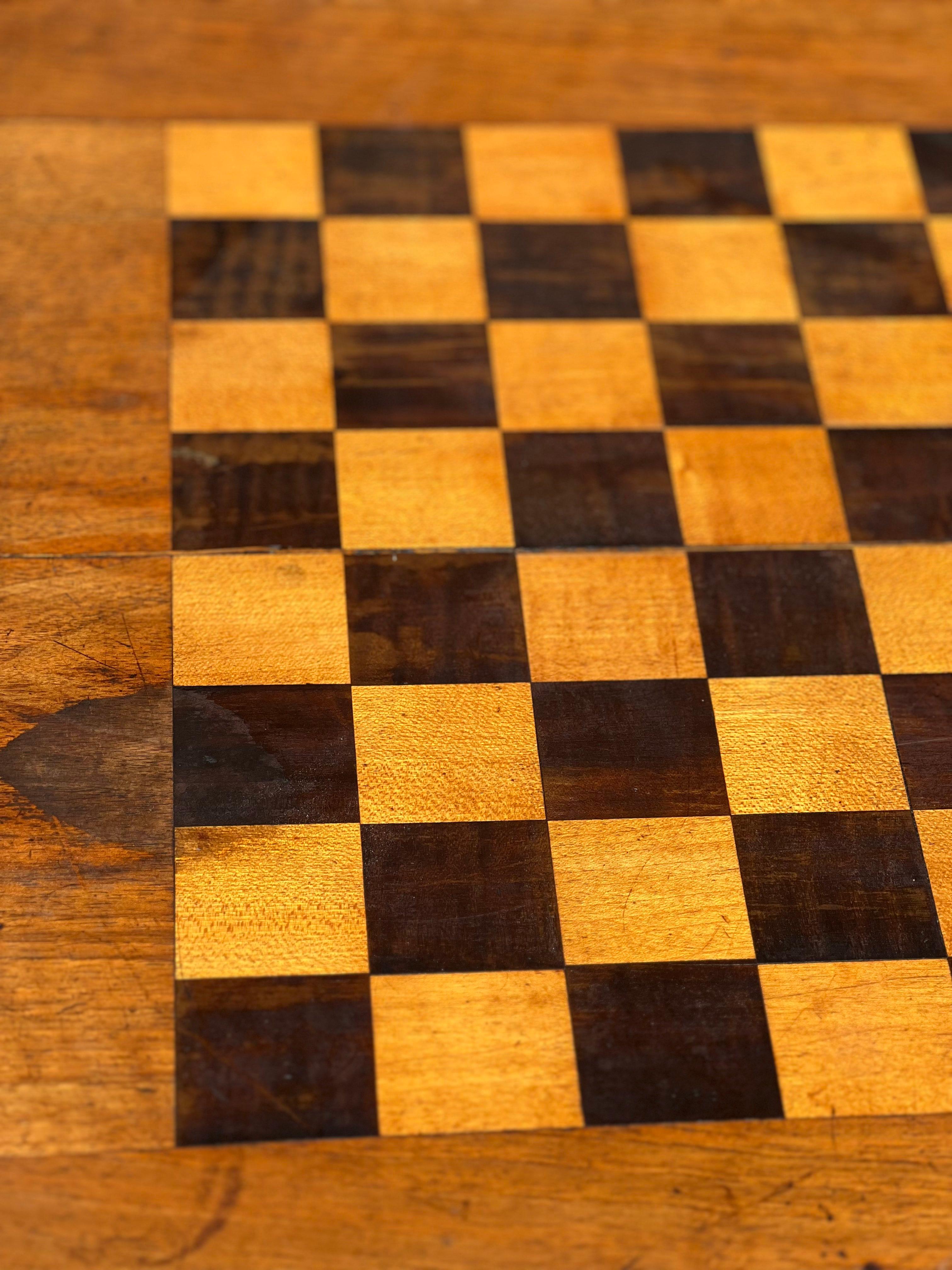 tavolo da gioco - tavolo a scacchiera - tavolino - prima meta xx secolo  en vente 2