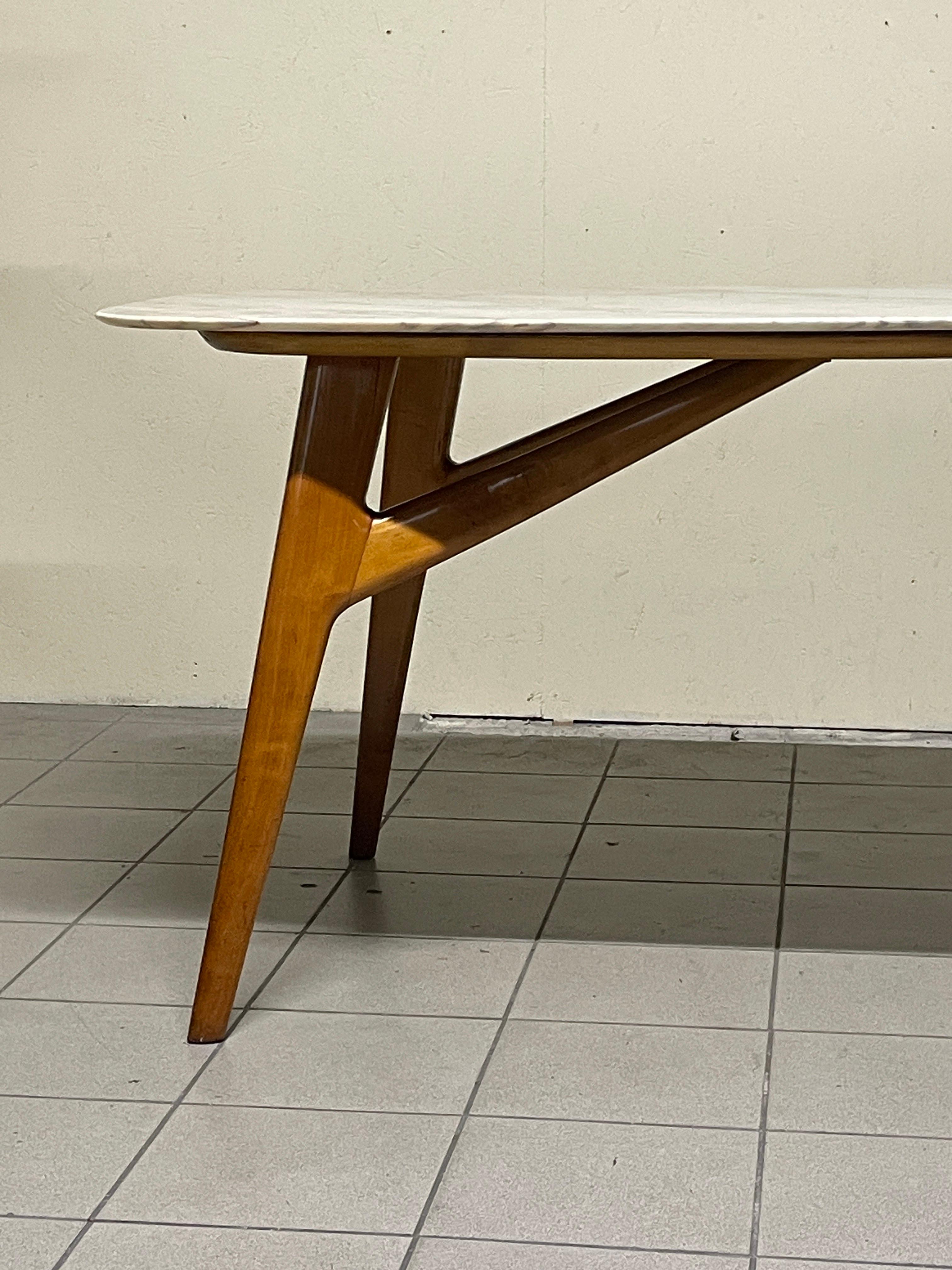 Mesa de comedor de los años 50 con tapa de mármol Italian en venta
