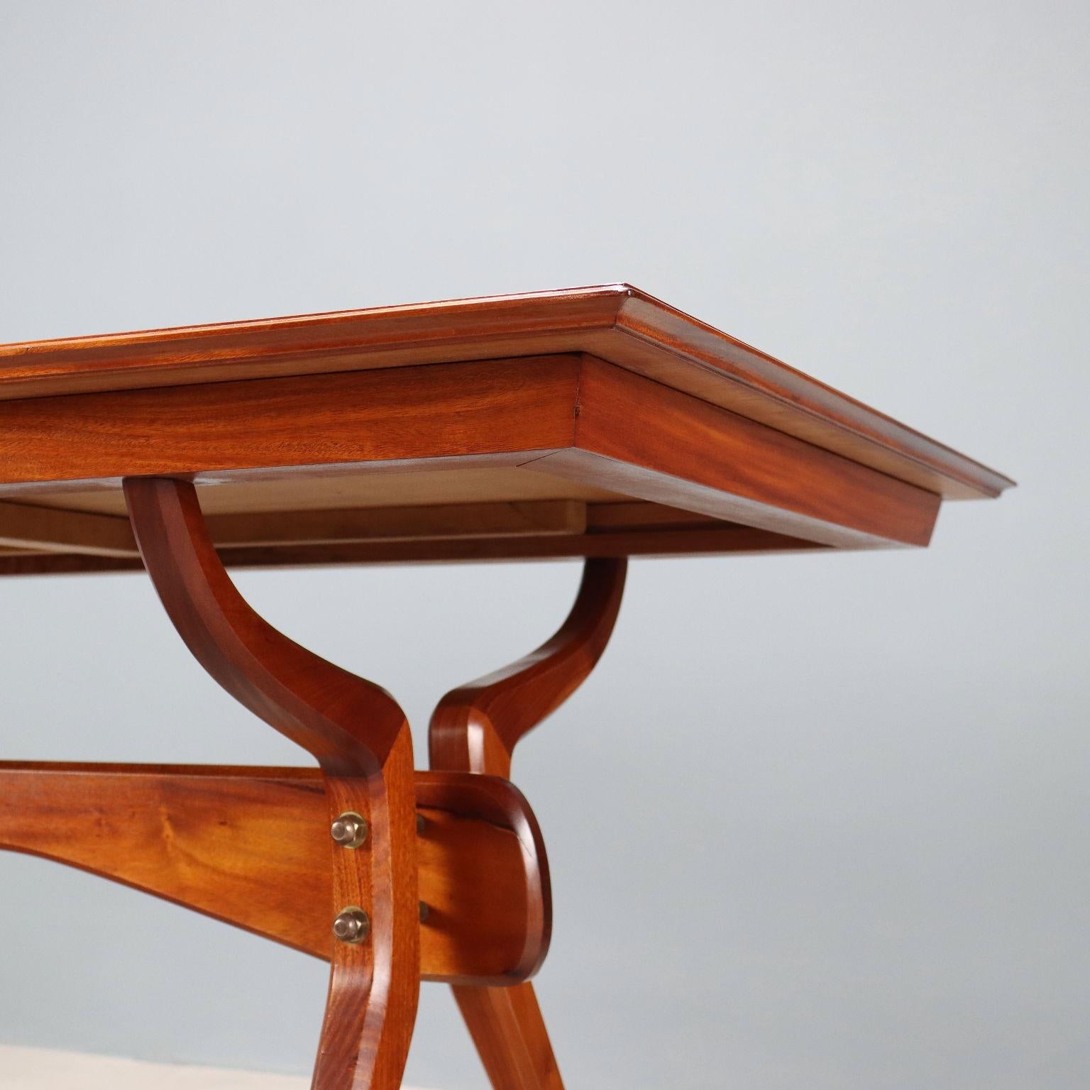 Placage Table de salle à manger des années 1960 en vente