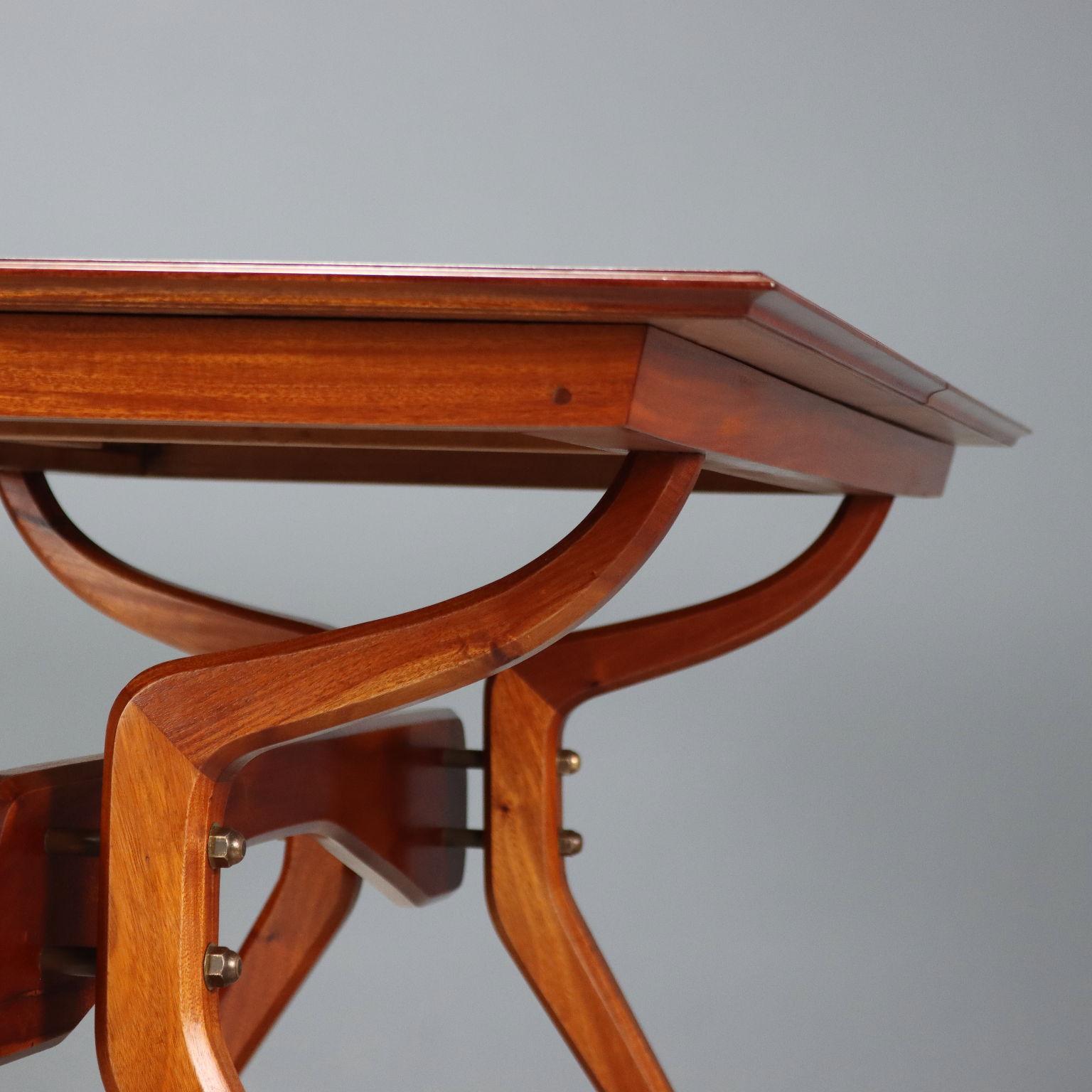 Table de salle à manger des années 1960 Excellent état - En vente à Milano, IT
