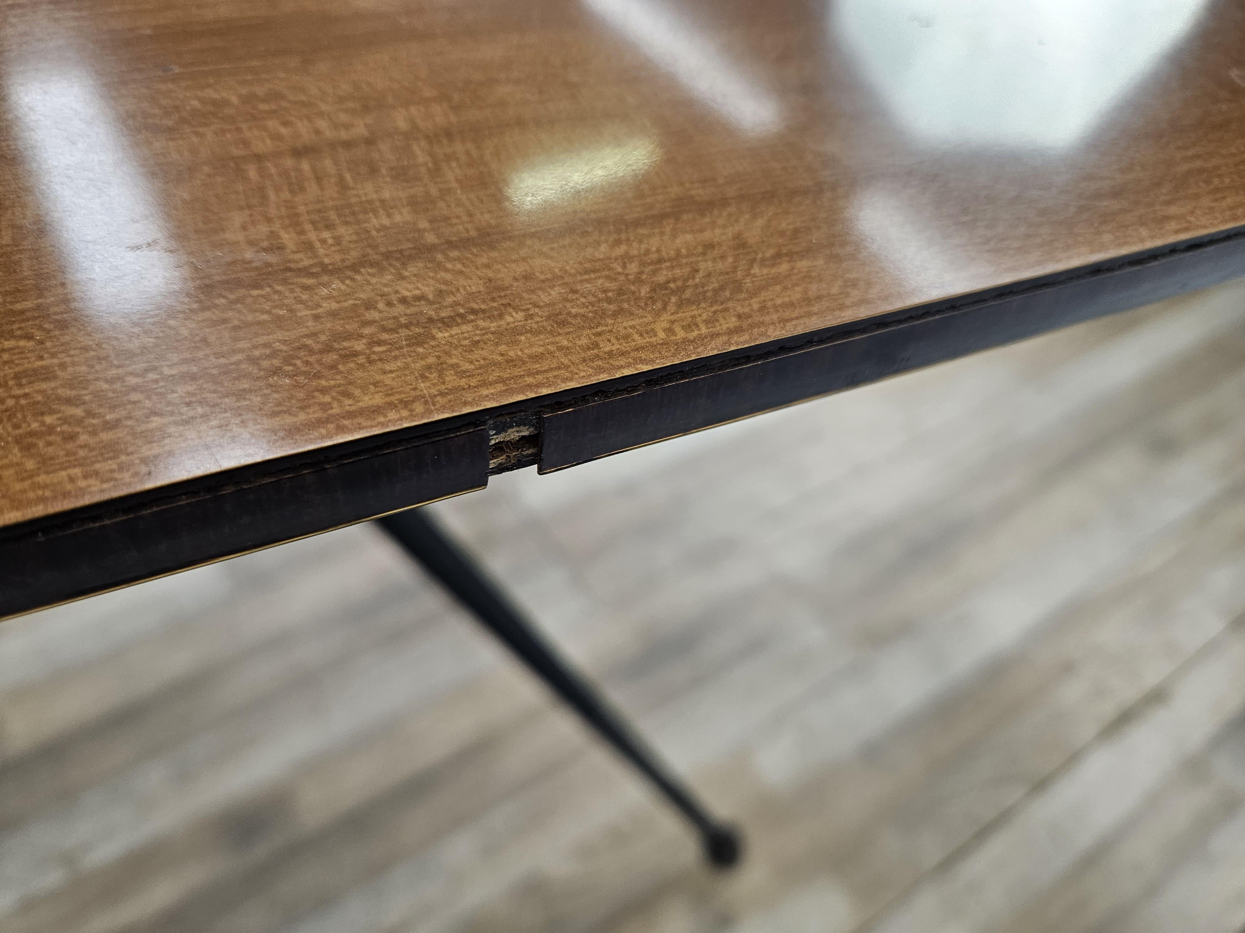 Mesa de comedor de hierro de los años 60 con tablero de formica en venta 7