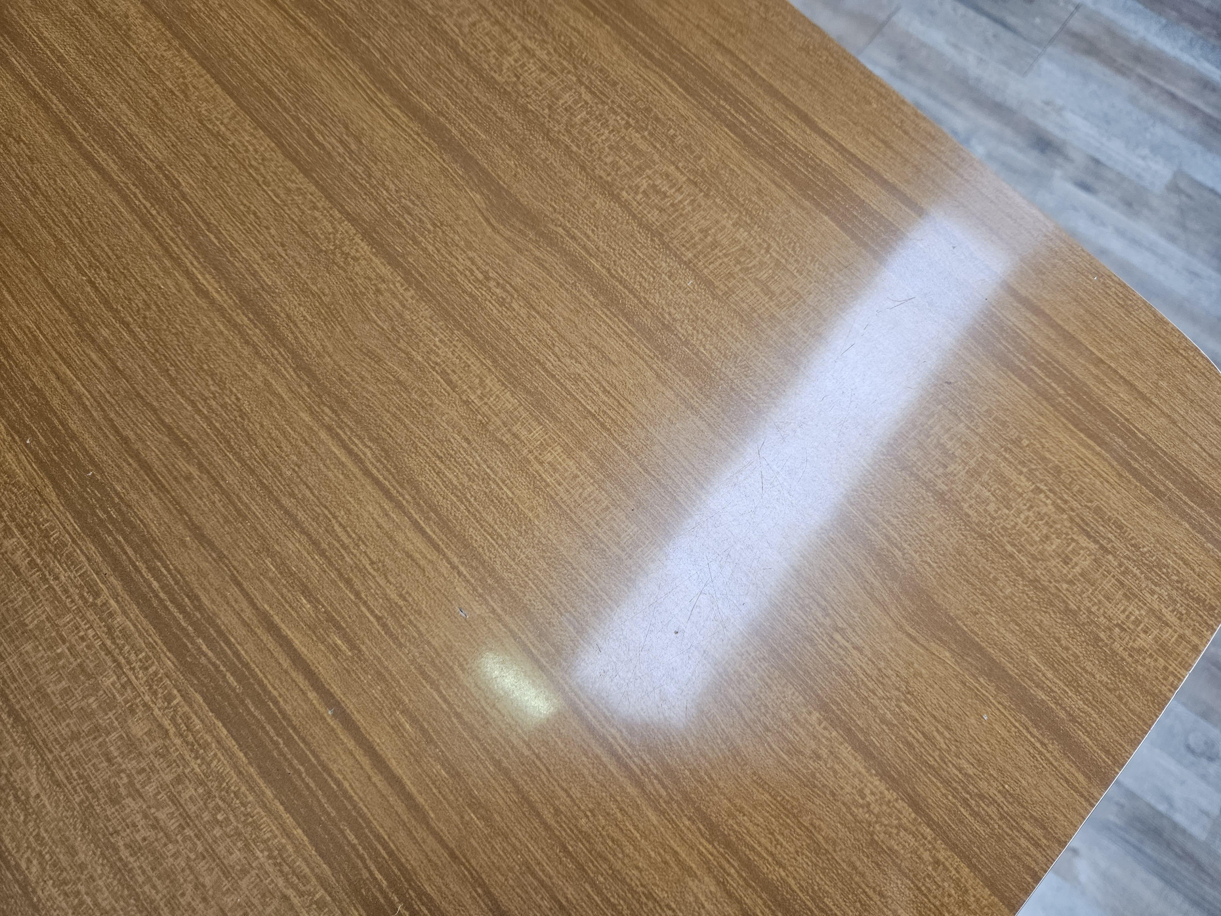 Mesa de comedor de hierro de los años 60 con tablero de formica en venta 2
