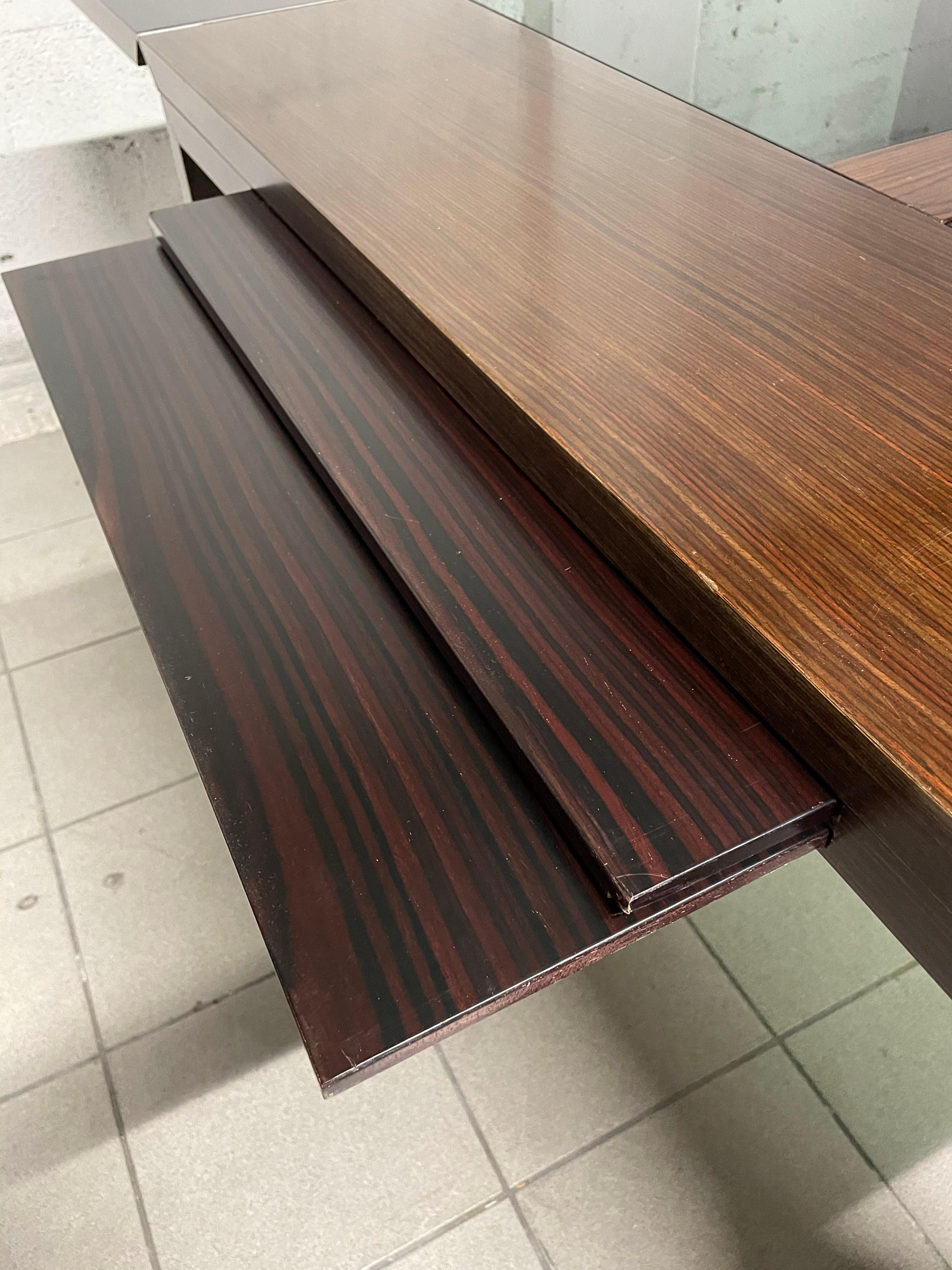 Table de salle à manger extensible des années 1970 en vente 6