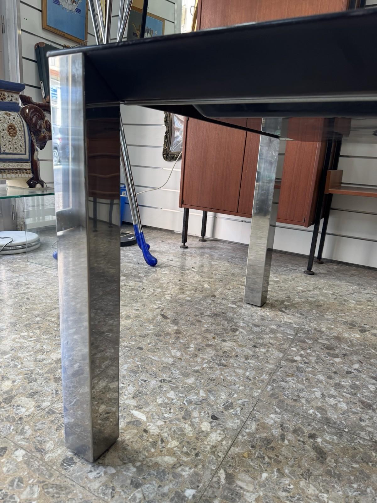 Tavolo Da Pranzo Apribile Giovanni Offredi Saporiti Design Anni 70 In condizioni ottime in vendita a Taranto, IT