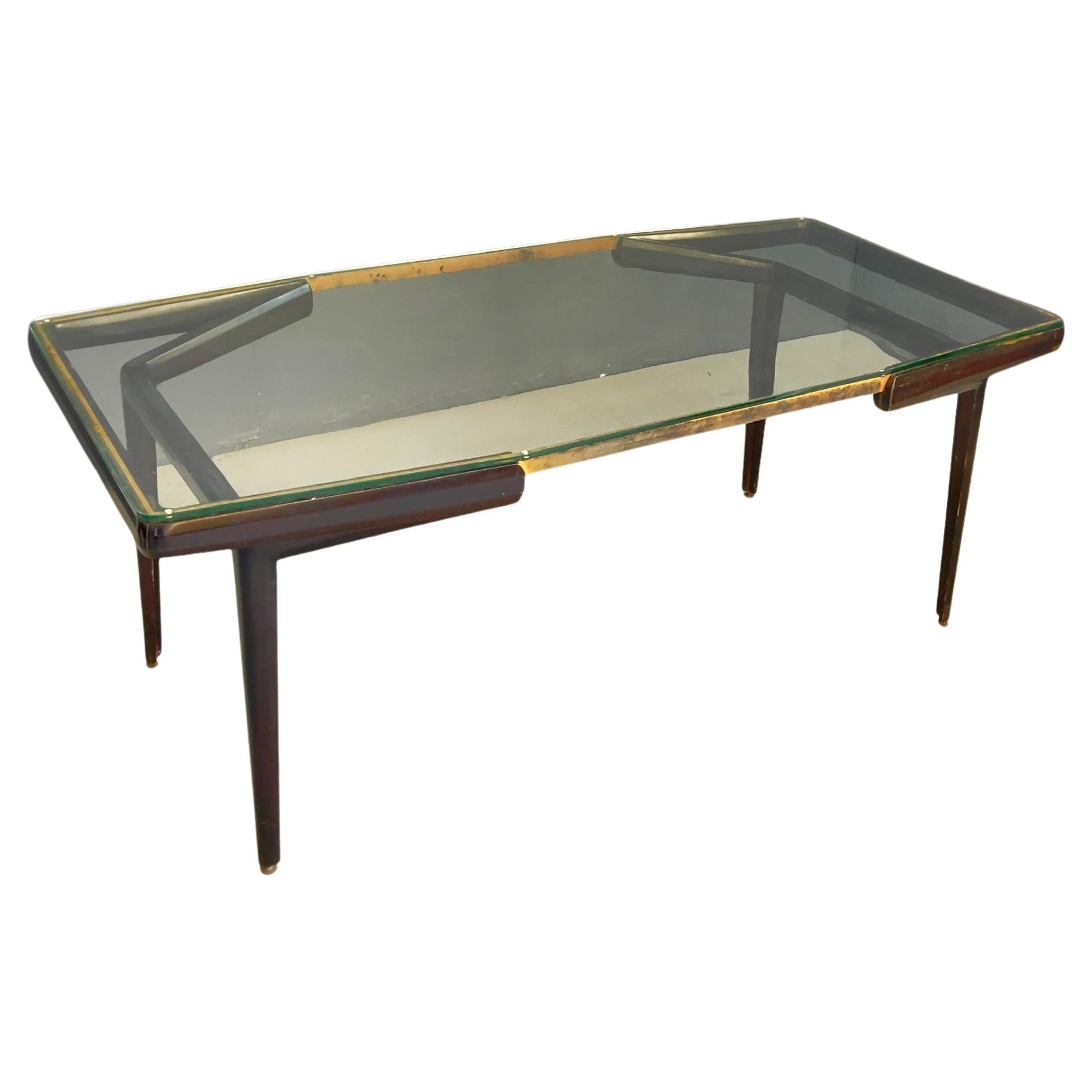 Dining table attrinuted to Giovanni Ferrabini,  1950s For Sale