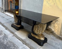 Tavolo da Pranzo con Scultura Cigni Legno Nero Oro Piano Opalina Vetro Nera 1950
