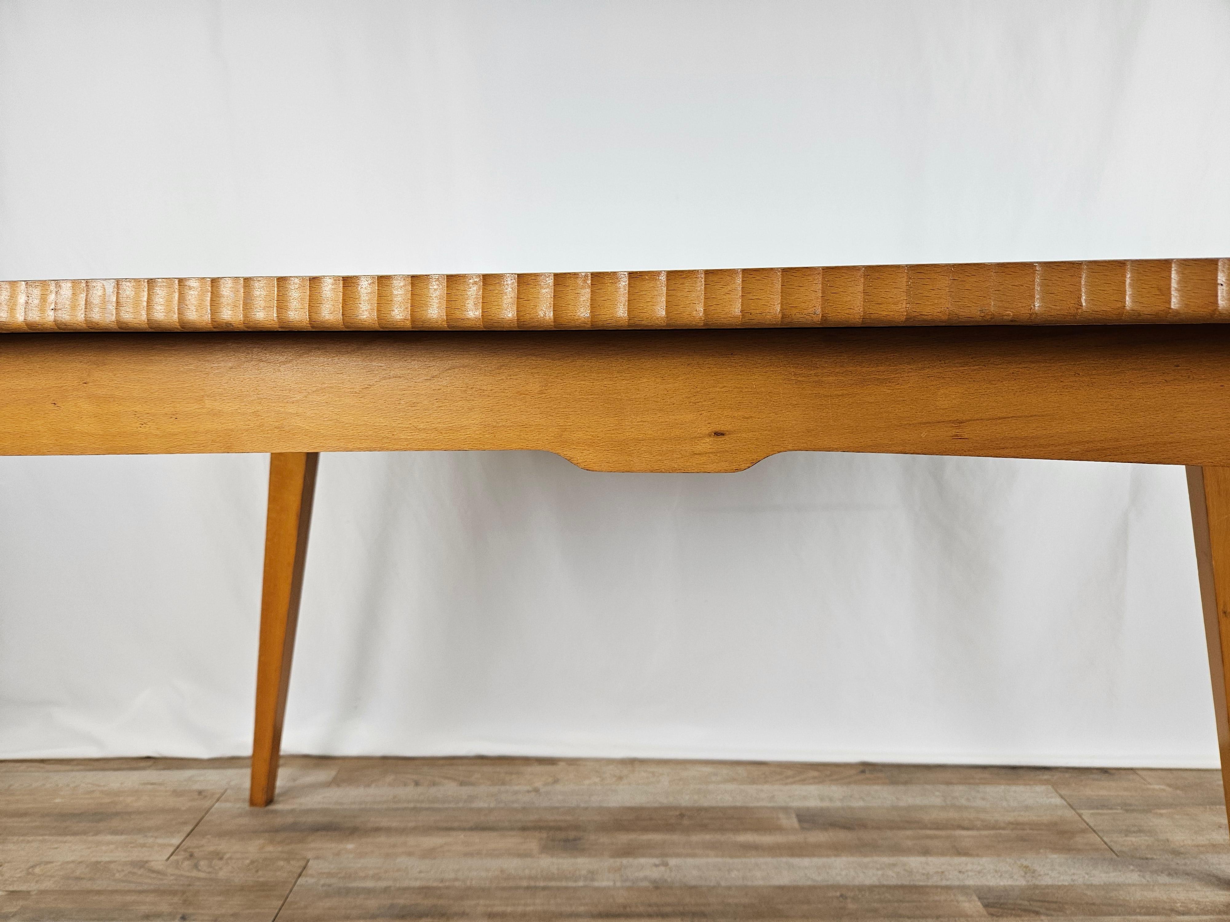Maple dining table with carved edge 1950s For Sale 10